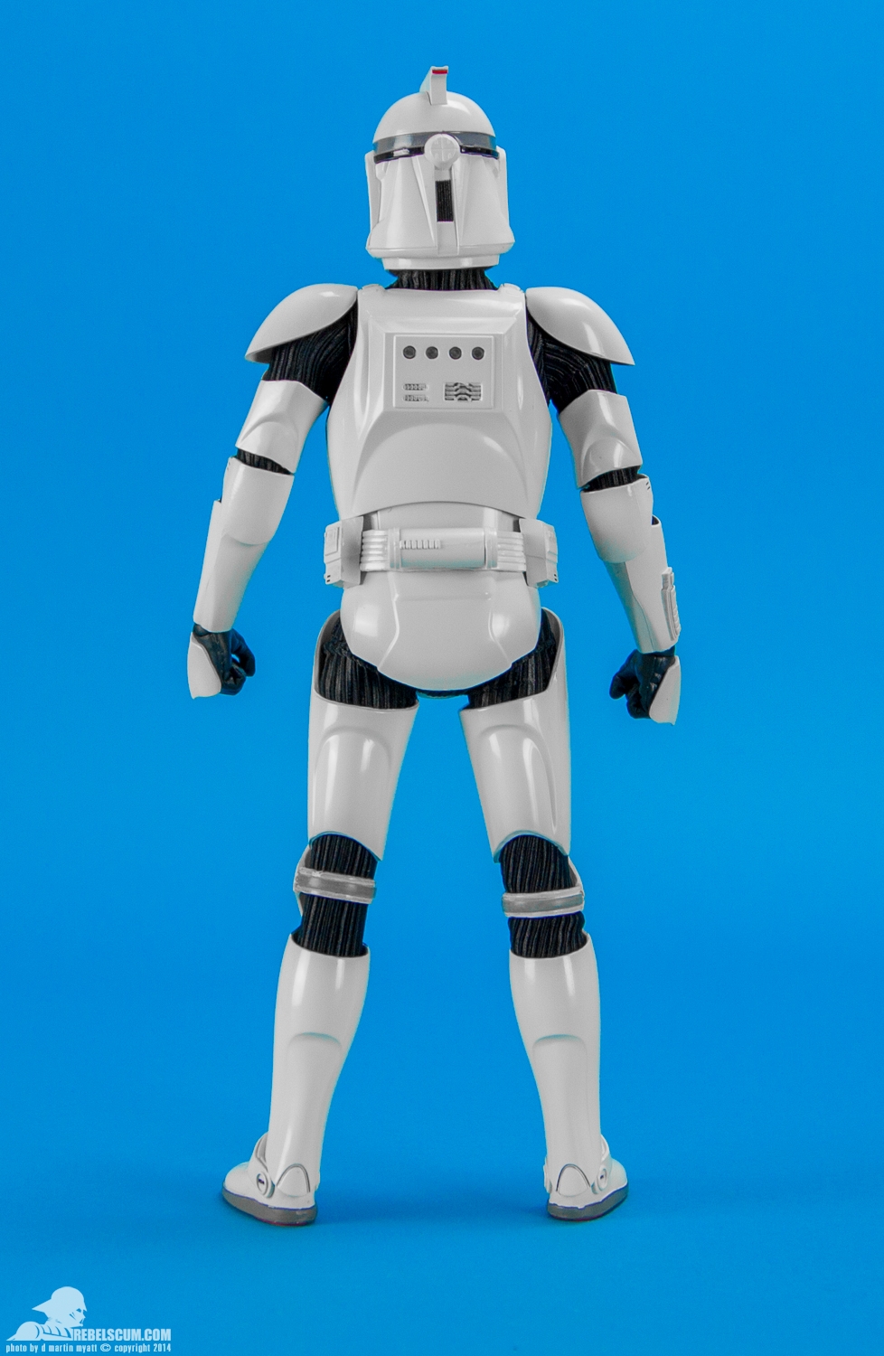 Shiny-Clone-Trooper-Deluxe-Sixth-Scale-Figure-Sideshow-004.jpg