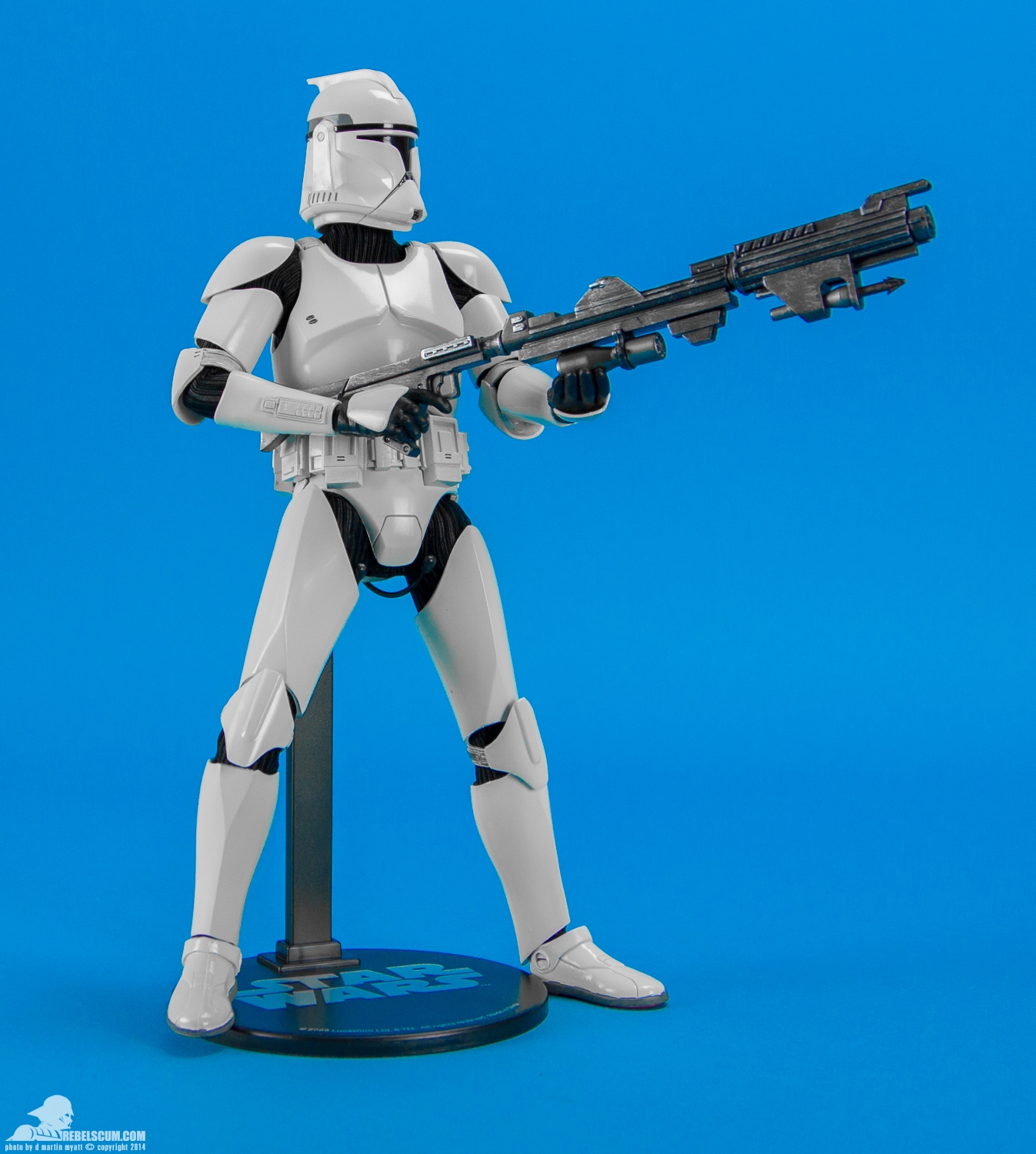Shiny-Clone-Trooper-Deluxe-Sixth-Scale-Figure-Sideshow-014.jpg