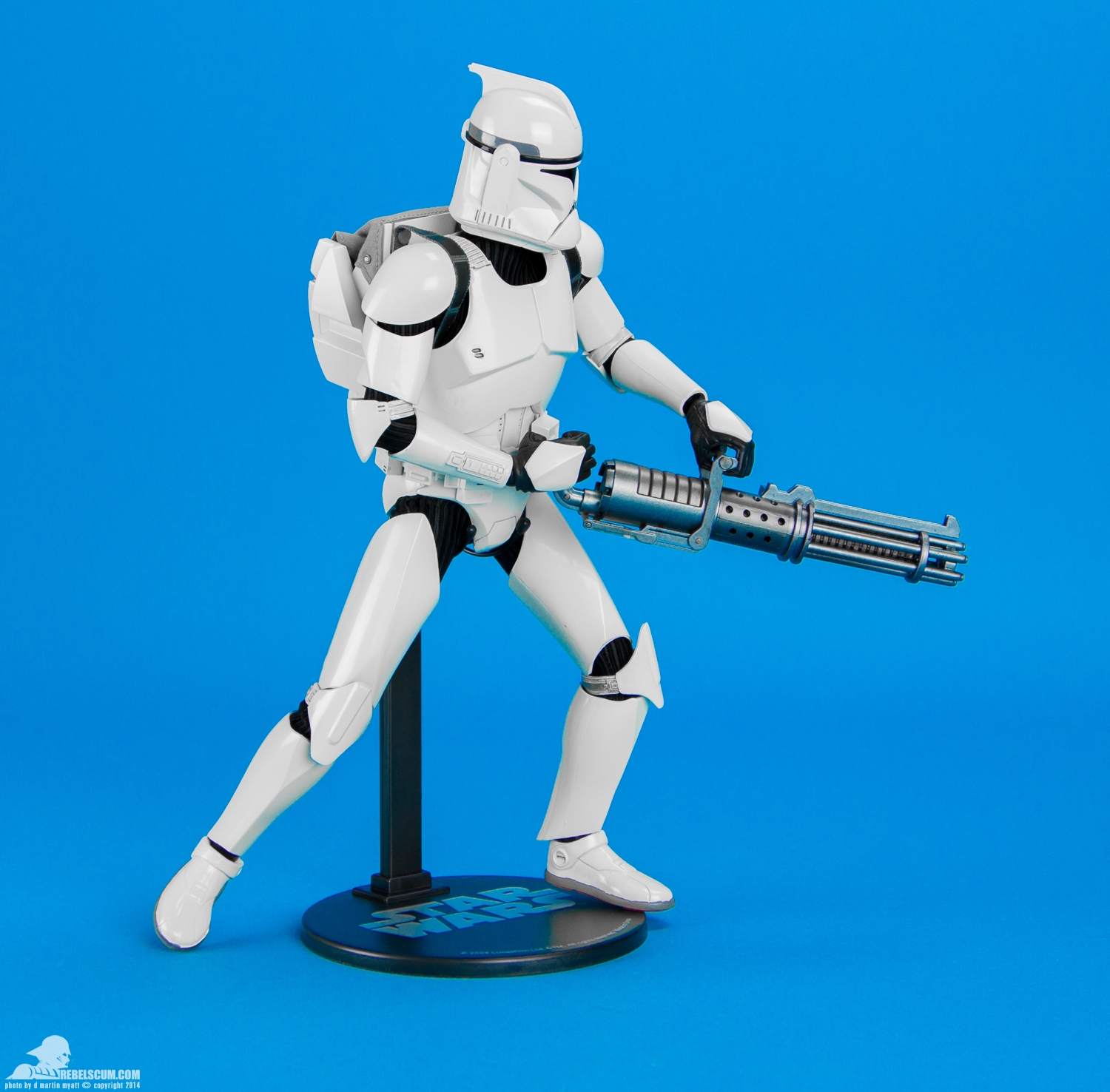 Shiny-Clone-Trooper-Deluxe-Sixth-Scale-Figure-Sideshow-017.jpg