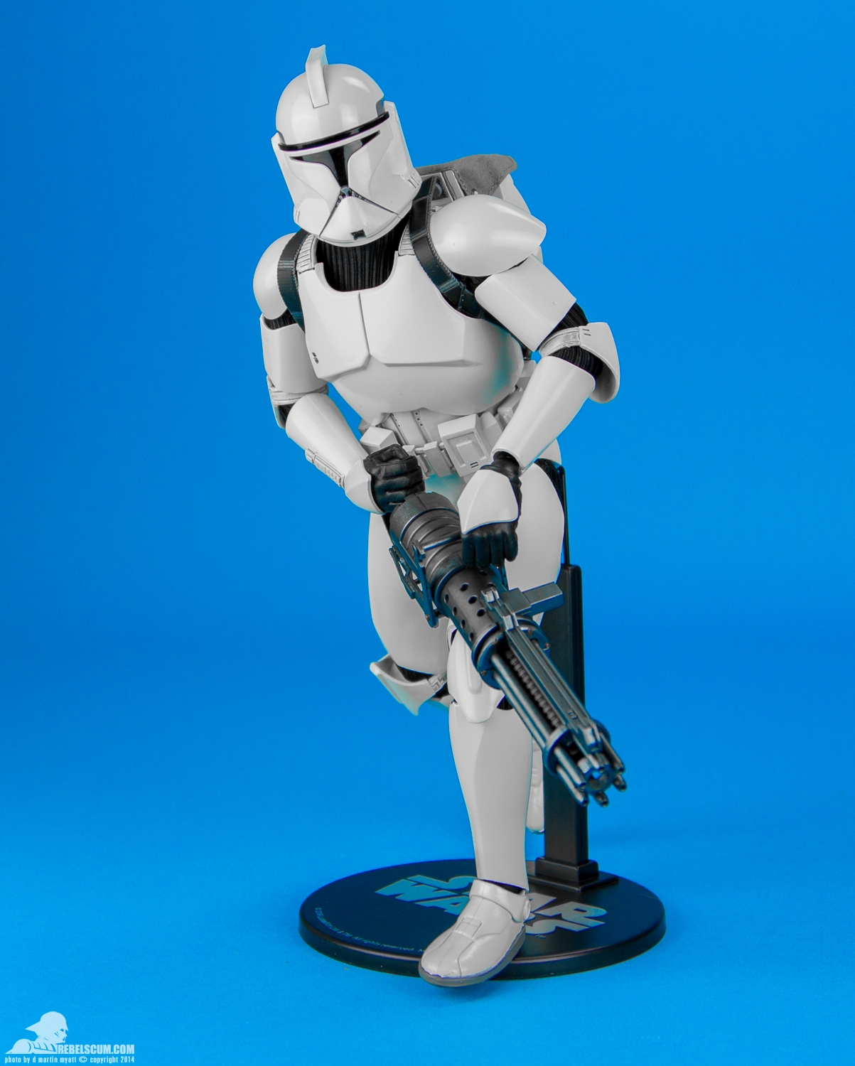Shiny-Clone-Trooper-Deluxe-Sixth-Scale-Figure-Sideshow-018.jpg