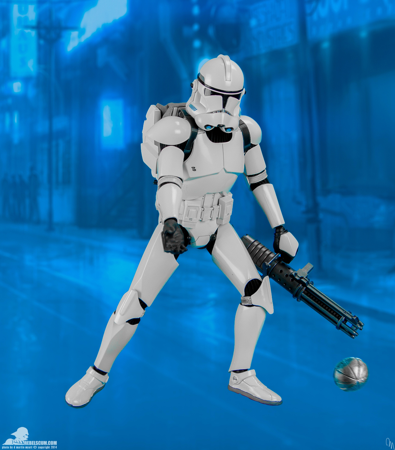 Shiny-Clone-Trooper-Deluxe-Sixth-Scale-Figure-Sideshow-019.jpg