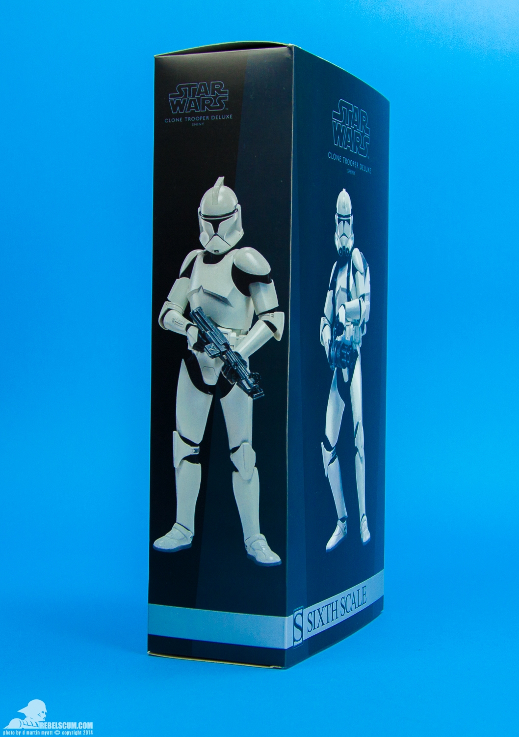 Shiny-Clone-Trooper-Deluxe-Sixth-Scale-Figure-Sideshow-024.jpg