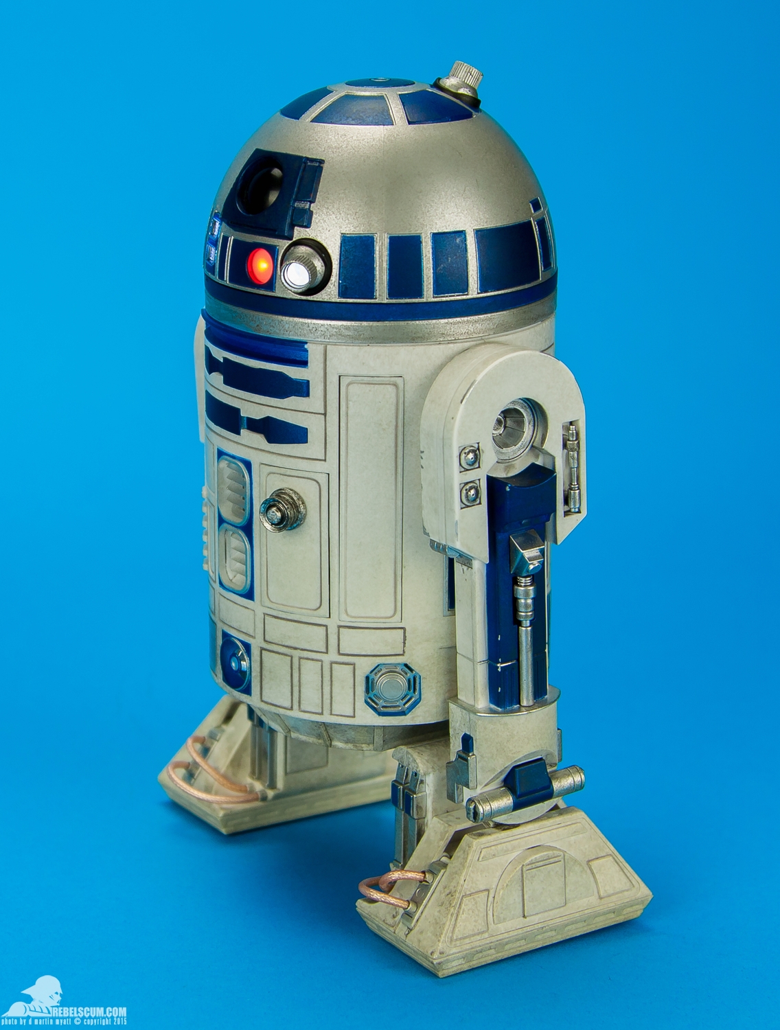 Sideshow-Collectibles-R2-D2-Sixth-Scale-Figure-Review-029.jpg