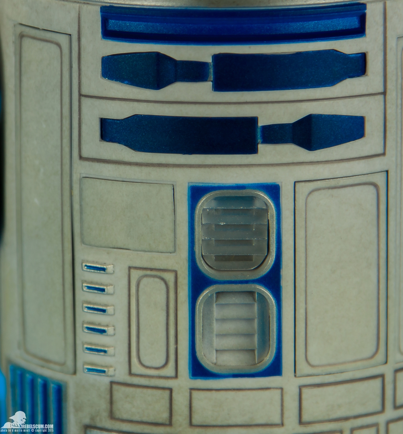 Sideshow-Collectibles-R2-D2-Sixth-Scale-Figure-Review-030.jpg