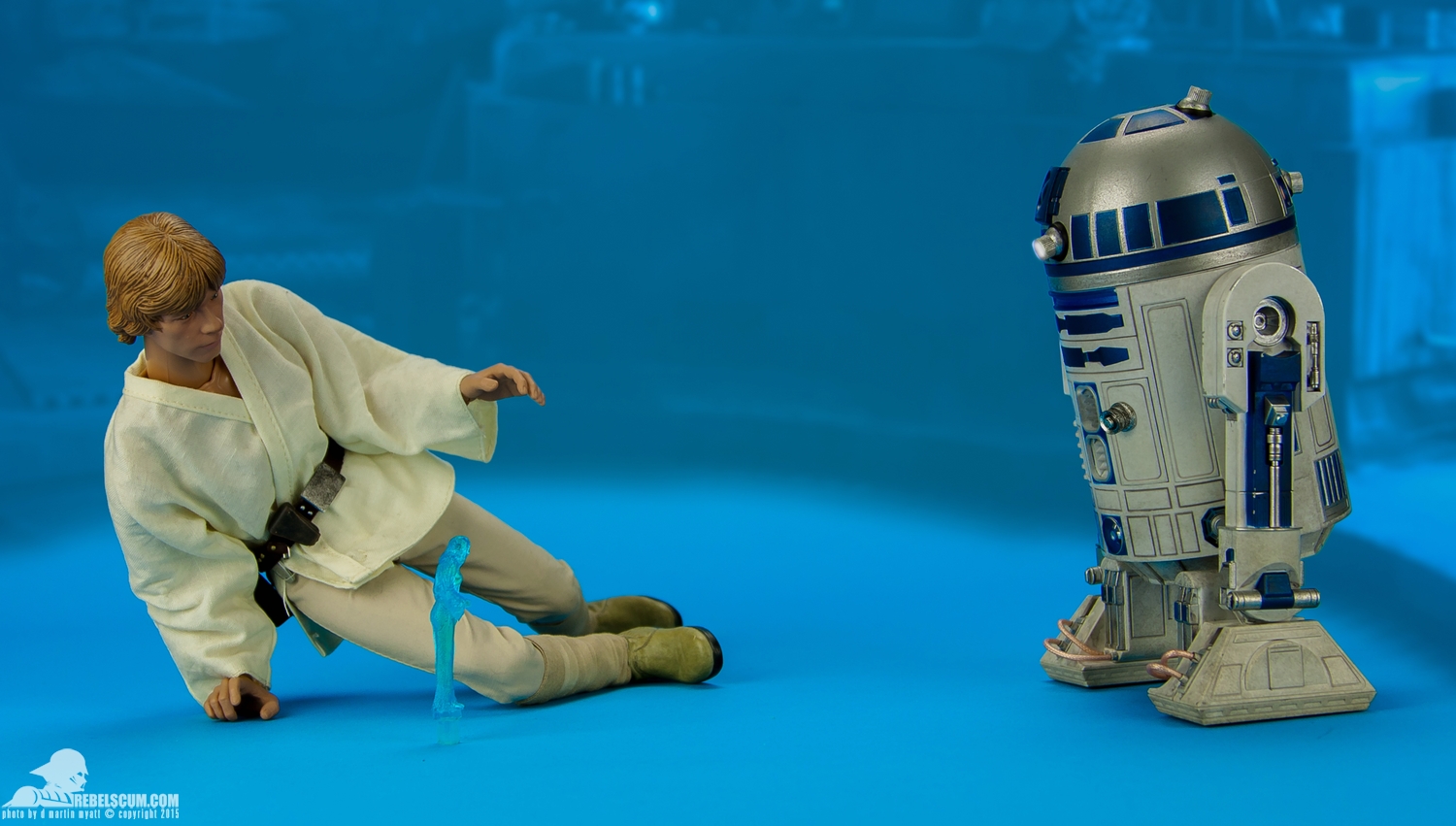 Sideshow-Collectibles-R2-D2-Sixth-Scale-Figure-Review-056.jpg