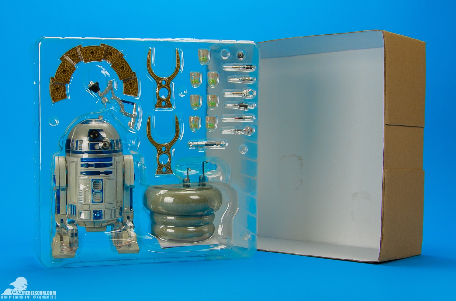 Sideshow-Collectibles-R2-D2-Sixth-Scale-Figure-Review-067.jpg