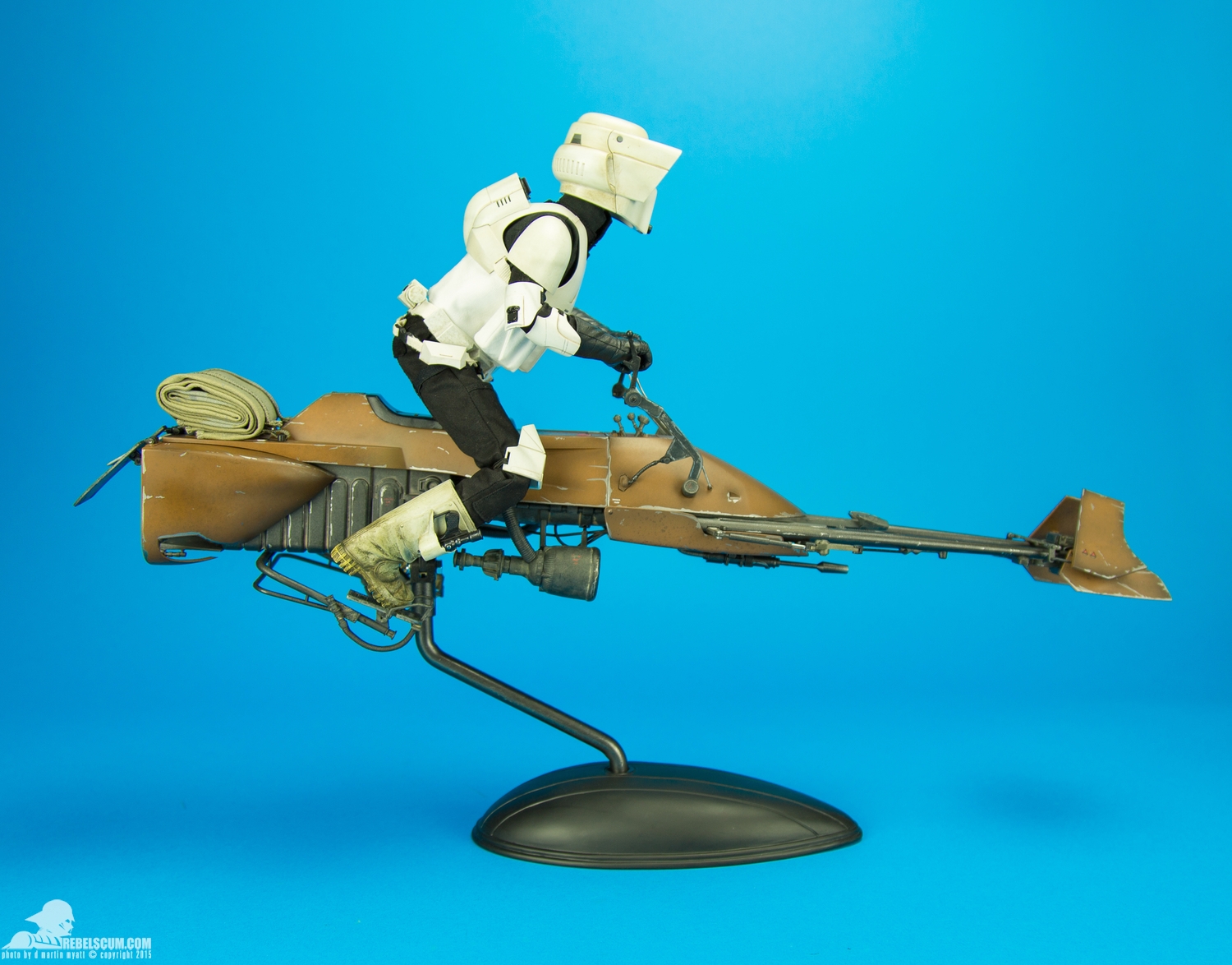 Speeder-Bike-Sixth-Scale-Figure-Sideshow-Collectibles-006.jpg