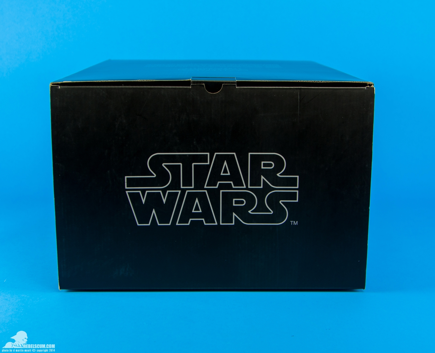 Stormtrooper-Commander-Premium-Format-Figure-Sideshow-019.jpg