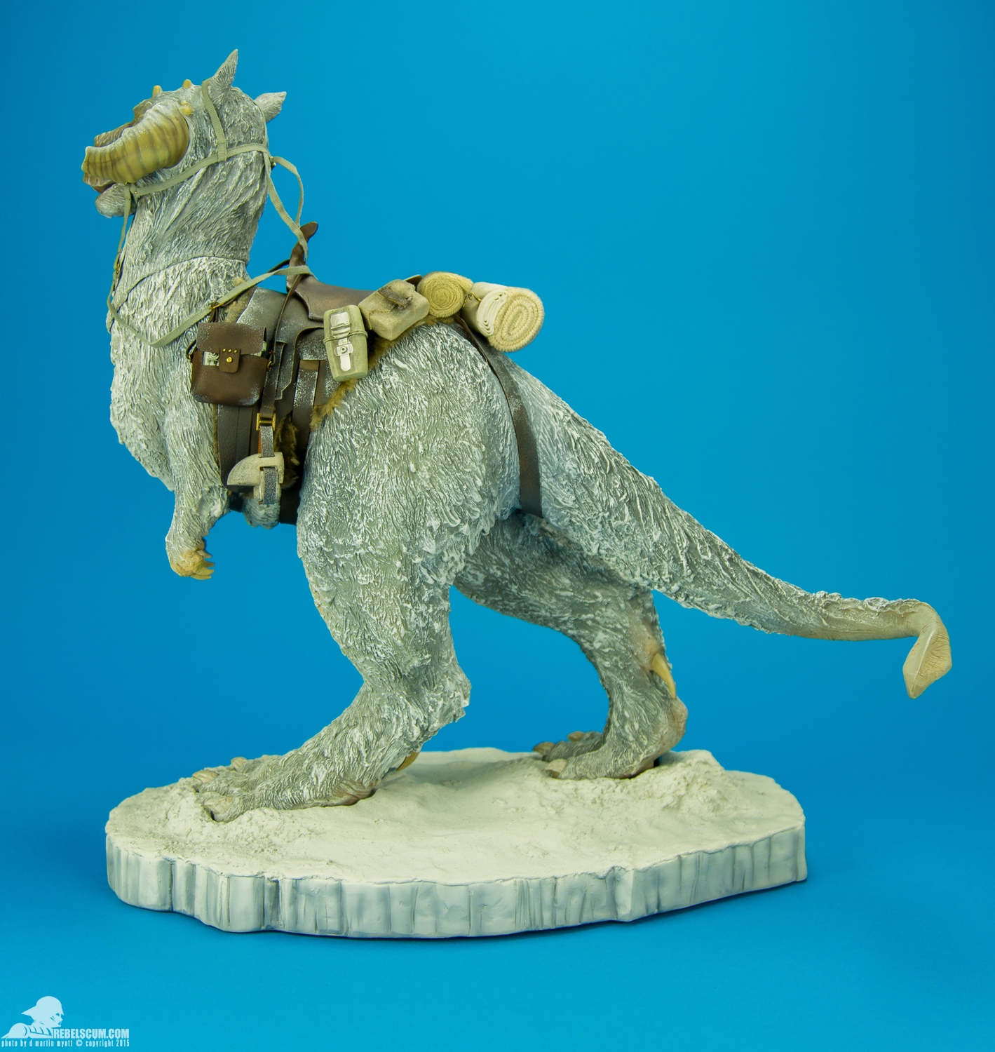 sideshow collectibles tauntaun