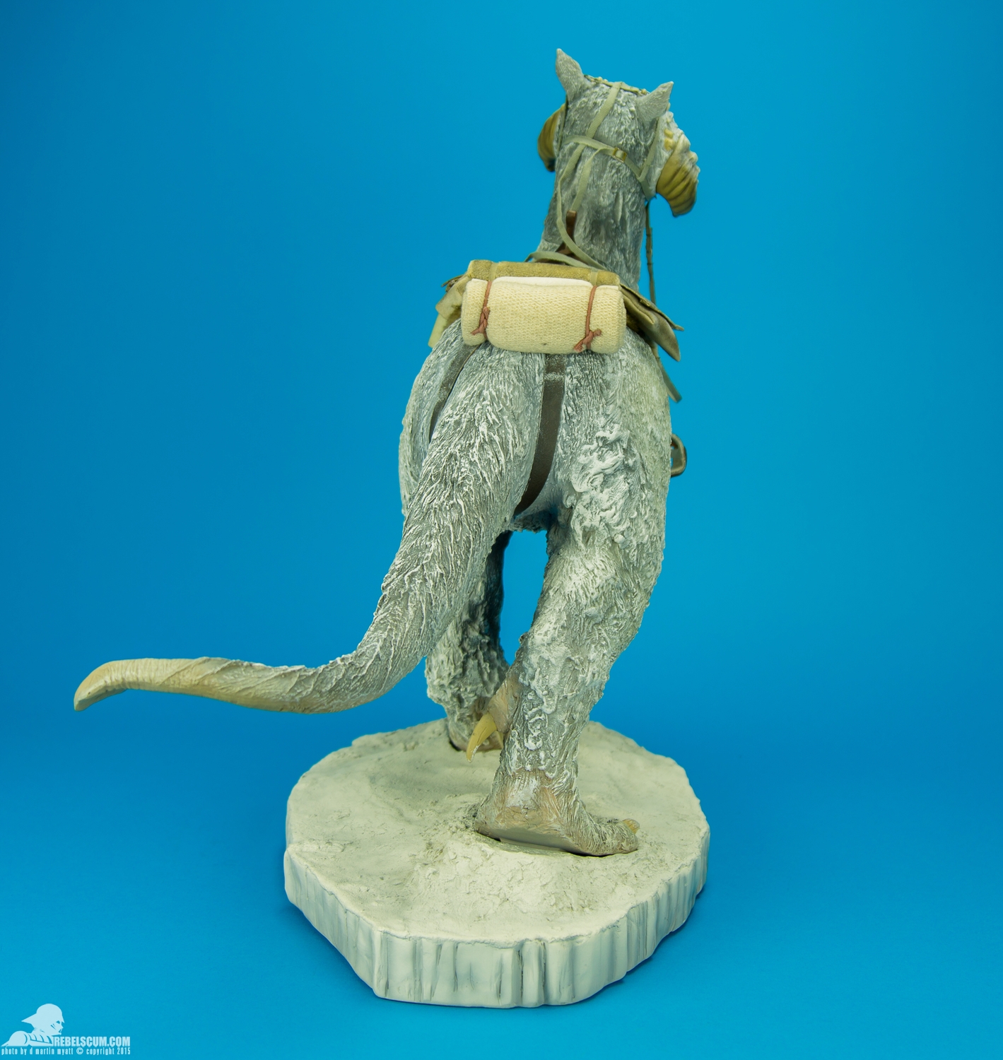 sideshow collectibles tauntaun