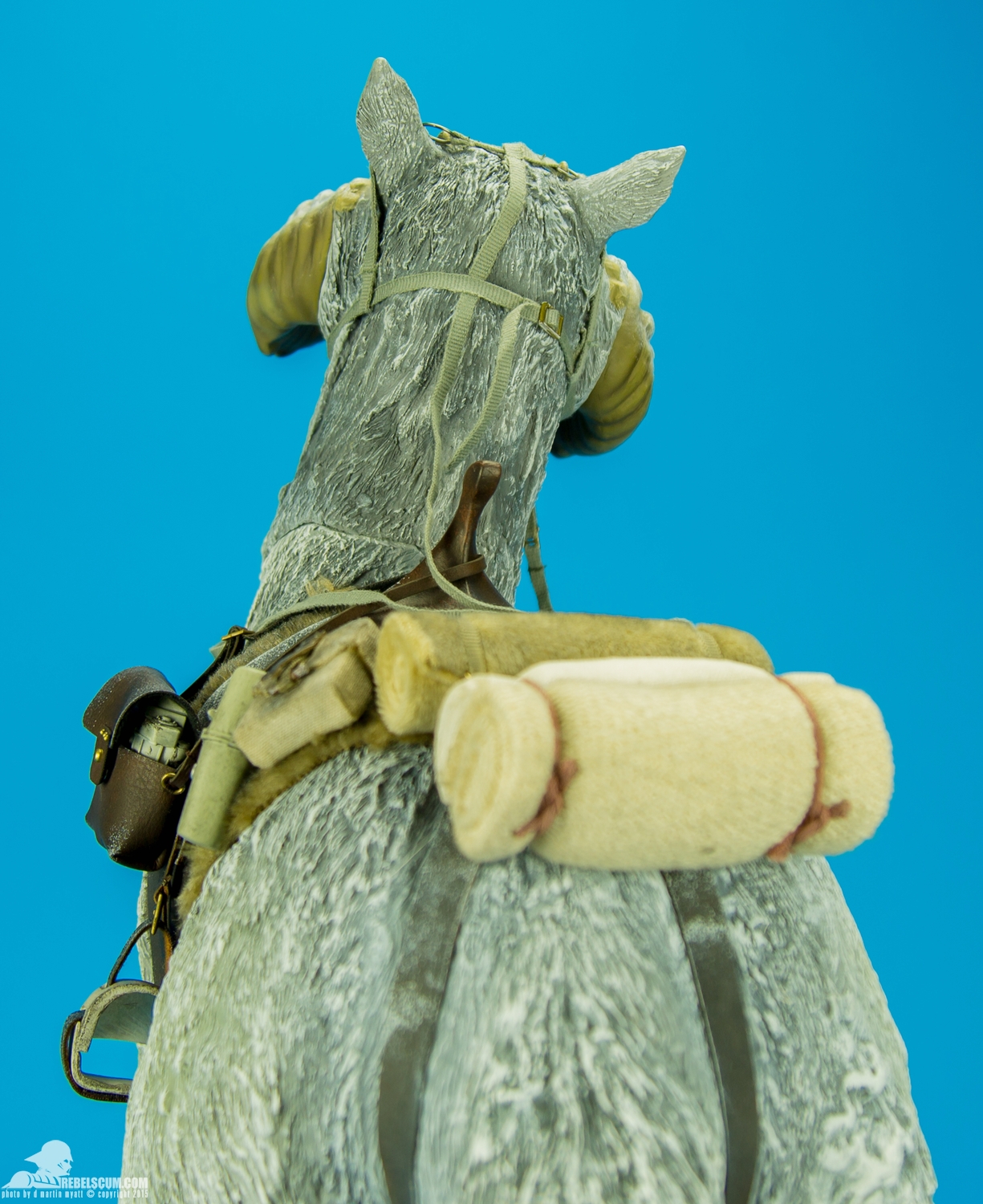 sideshow collectibles tauntaun