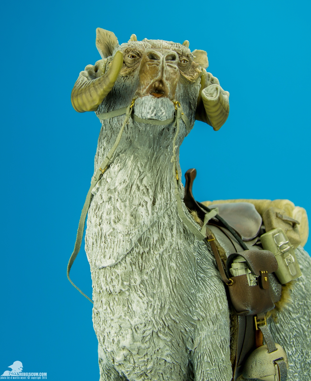sideshow collectibles tauntaun