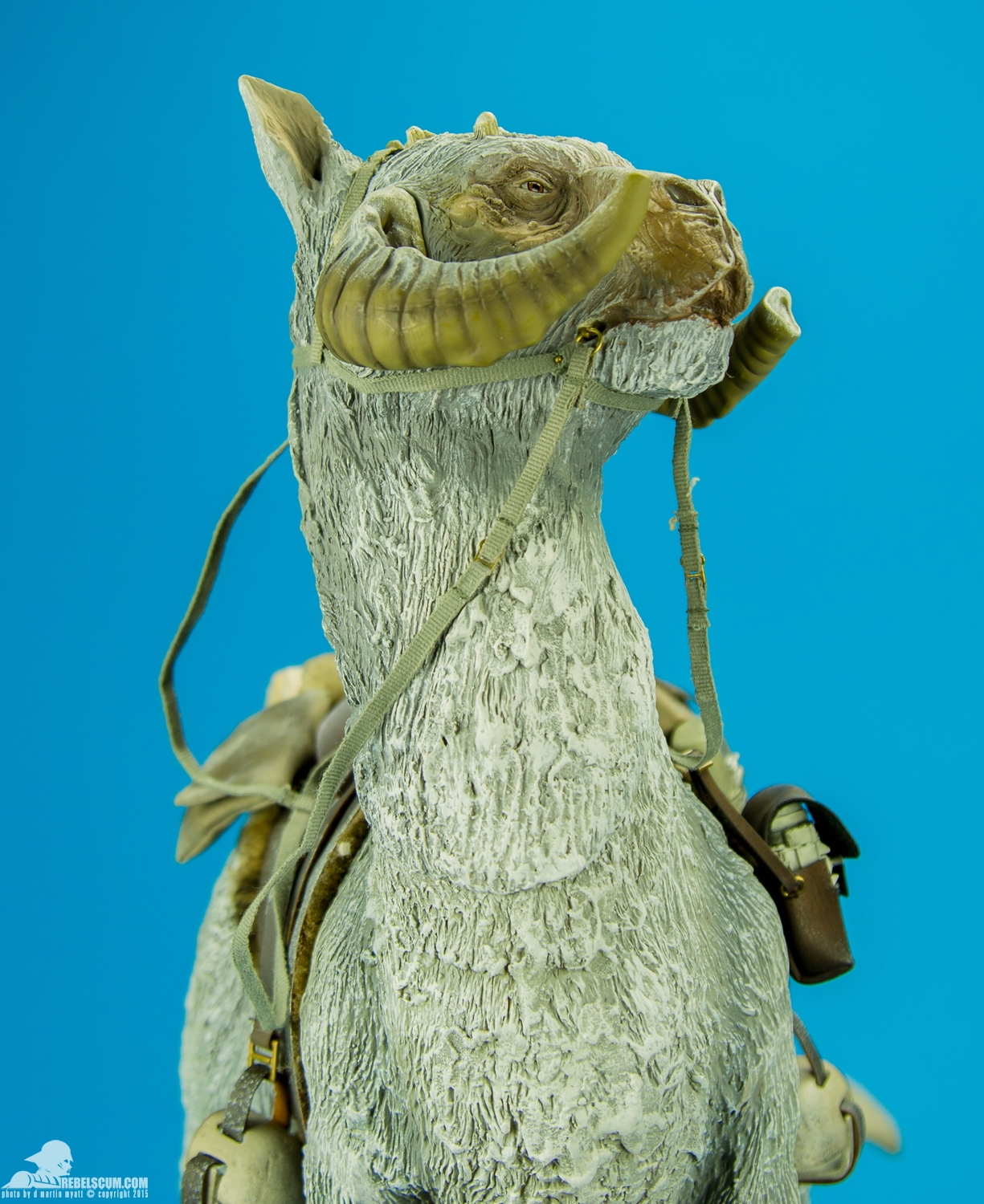 Tauntaun-Sixth-Scale-Sideshow-Collectibles-Star-Wars-010.jpg