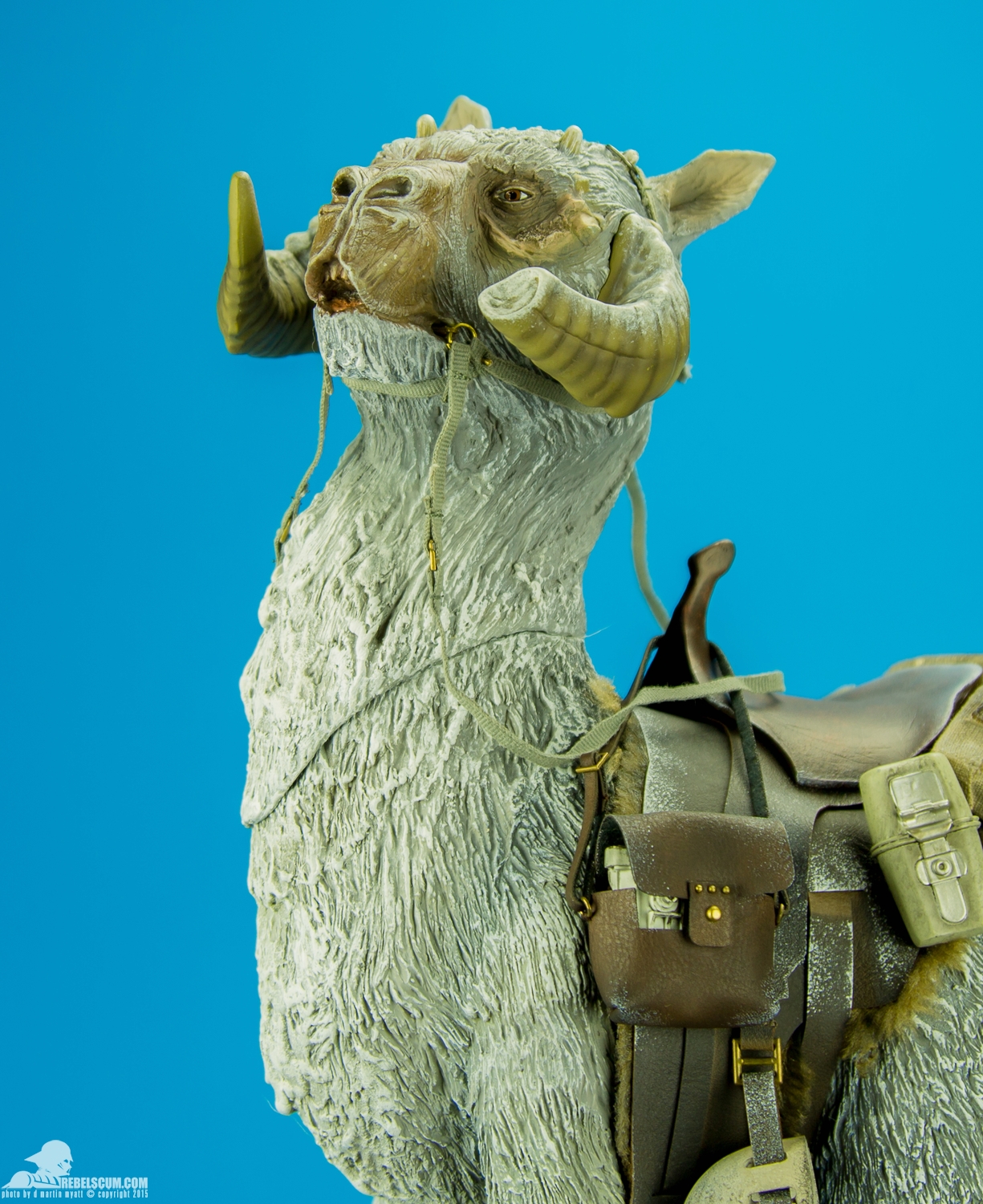 sideshow collectibles tauntaun