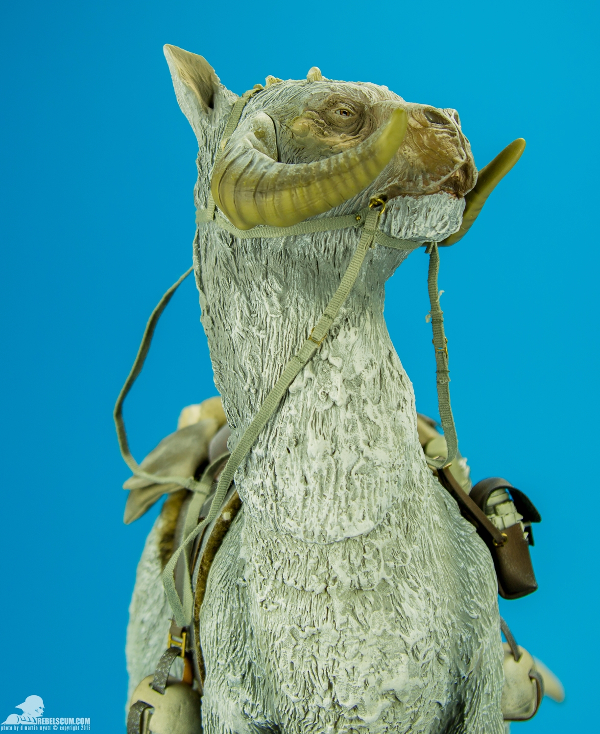 Tauntaun-Sixth-Scale-Sideshow-Collectibles-Star-Wars-018.jpg