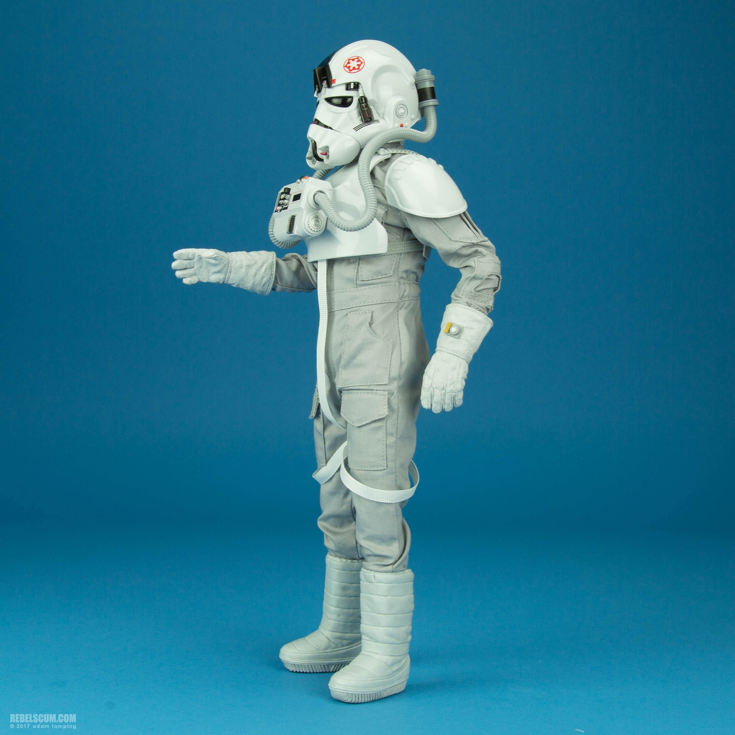 imperial-at-at-driver-sixth-scale-figure-sideshow-collectibles-003.jpg
