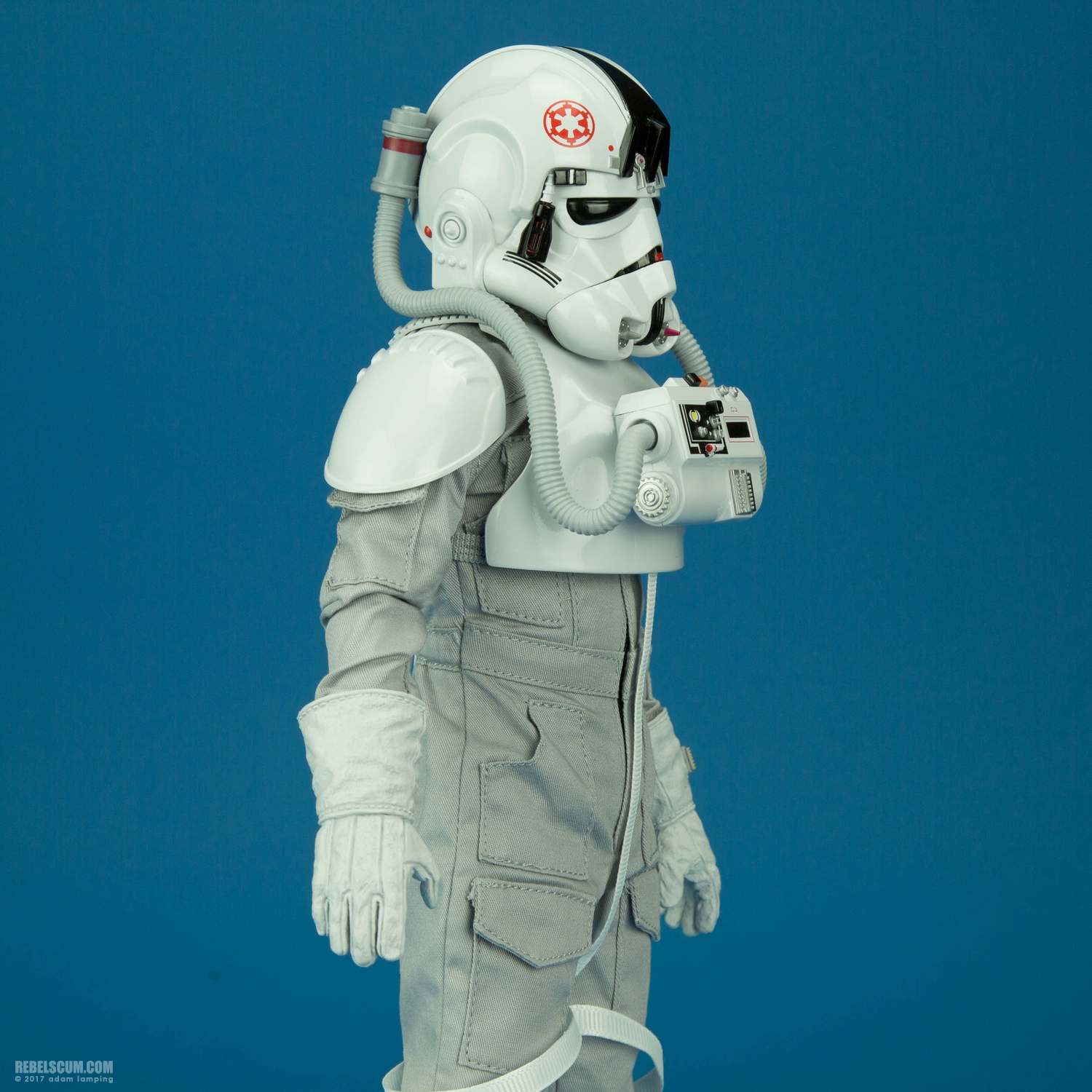 imperial-at-at-driver-sixth-scale-figure-sideshow-collectibles-006.jpg