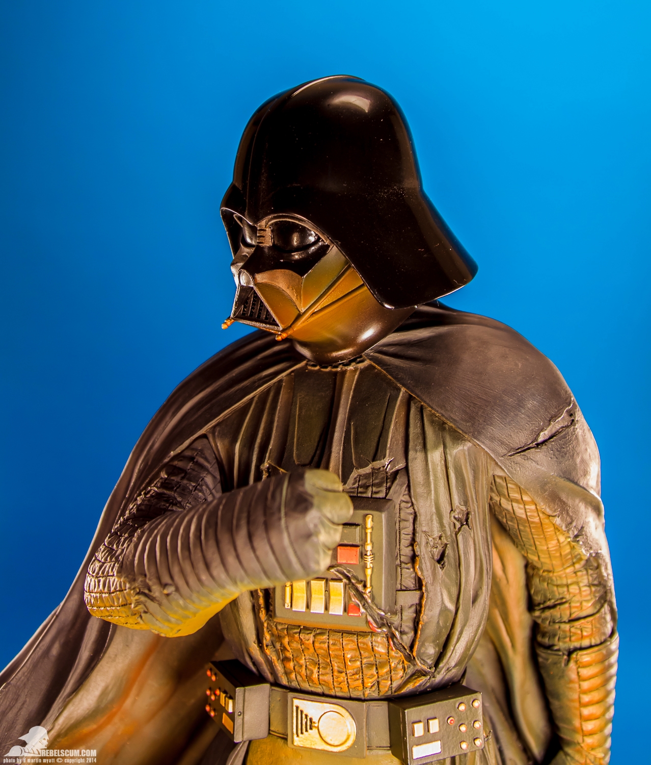 darth-vader-mythos-statue-sideshow-collectibles-015.jpg