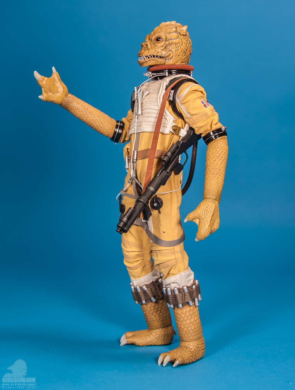 Bossk_Scum_Villainy_Star_Wars_Sideshow_Collectibles-03.jpg