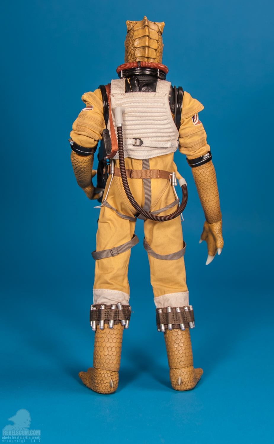 Bossk_Scum_Villainy_Star_Wars_Sideshow_Collectibles-04.jpg