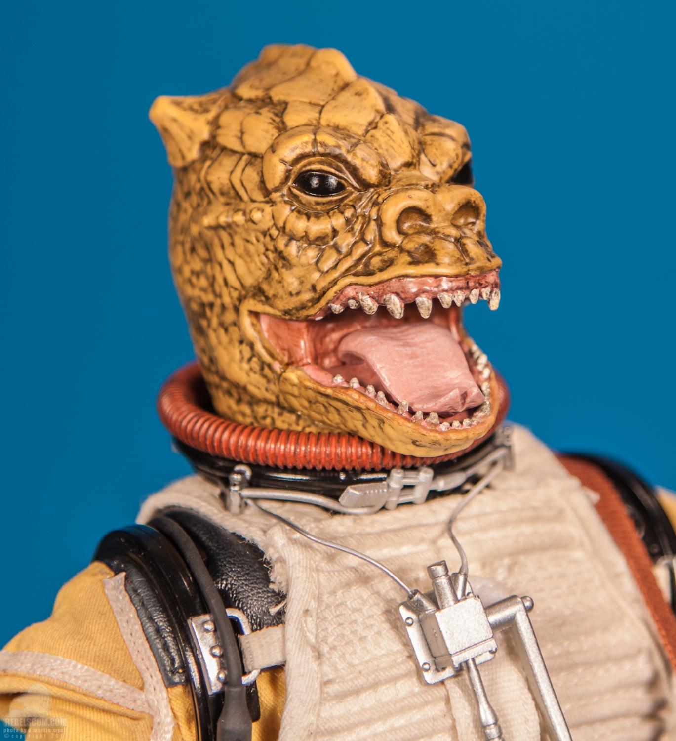 Bossk_Scum_Villainy_Star_Wars_Sideshow_Collectibles-10.jpg