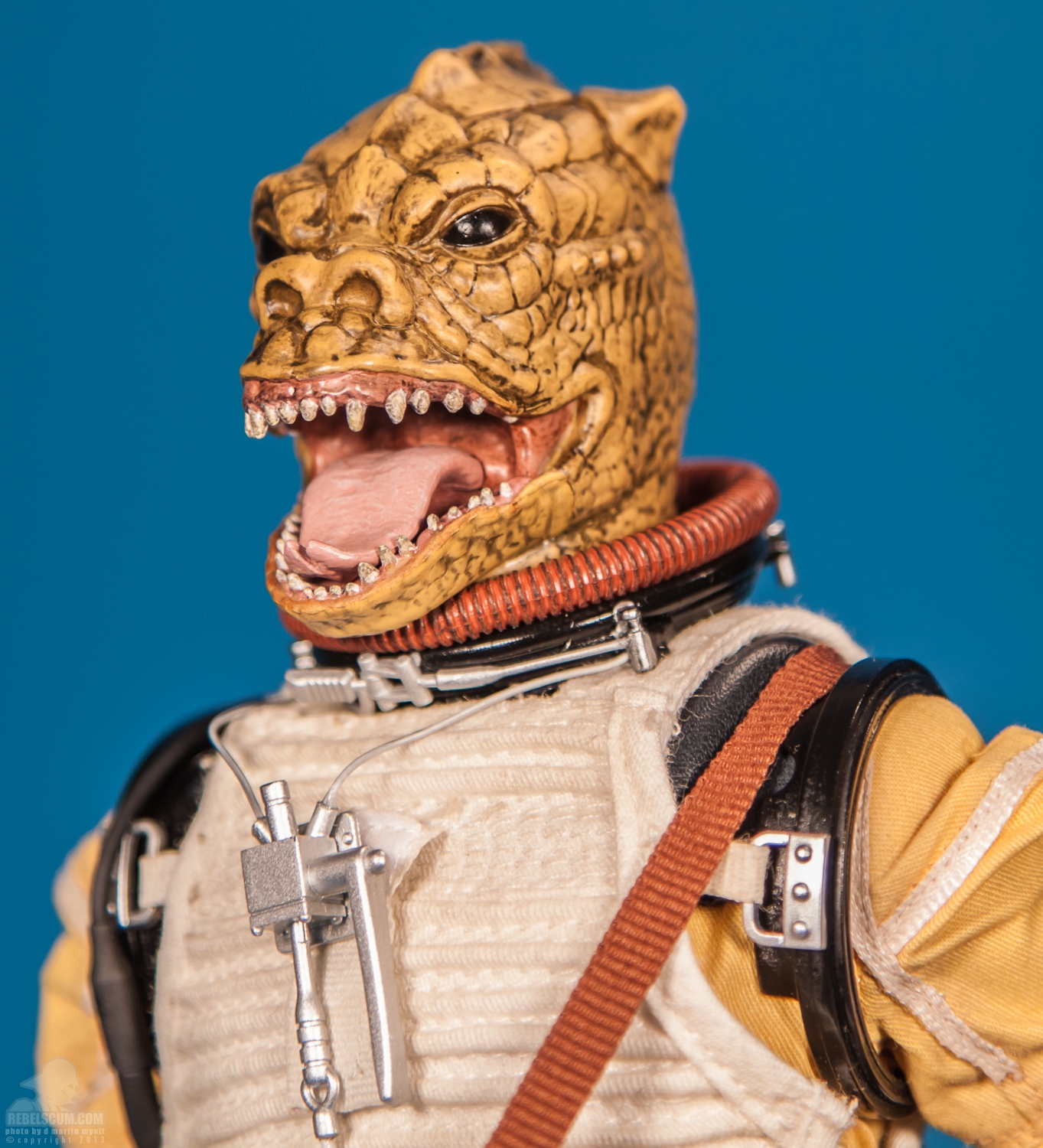 Bossk_Scum_Villainy_Star_Wars_Sideshow_Collectibles-11.jpg