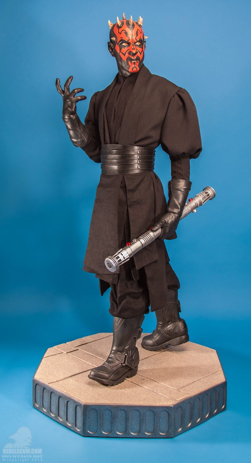 Darth_Maul_Legendary_Scale_Figure_Sideshow_Collectibles-01.jpg