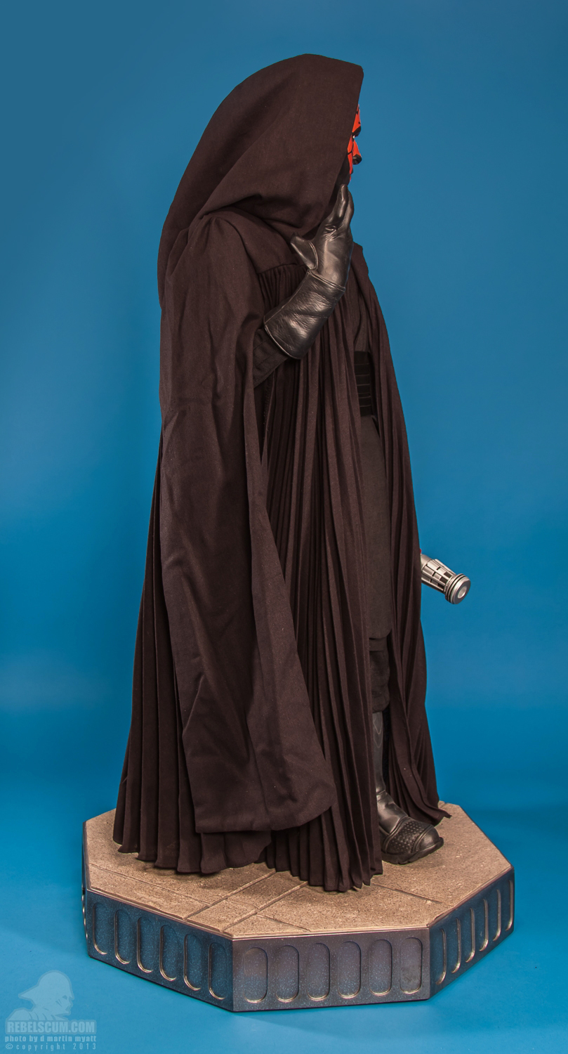 Darth_Maul_Legendary_Scale_Figure_Sideshow_Collectibles-06.jpg