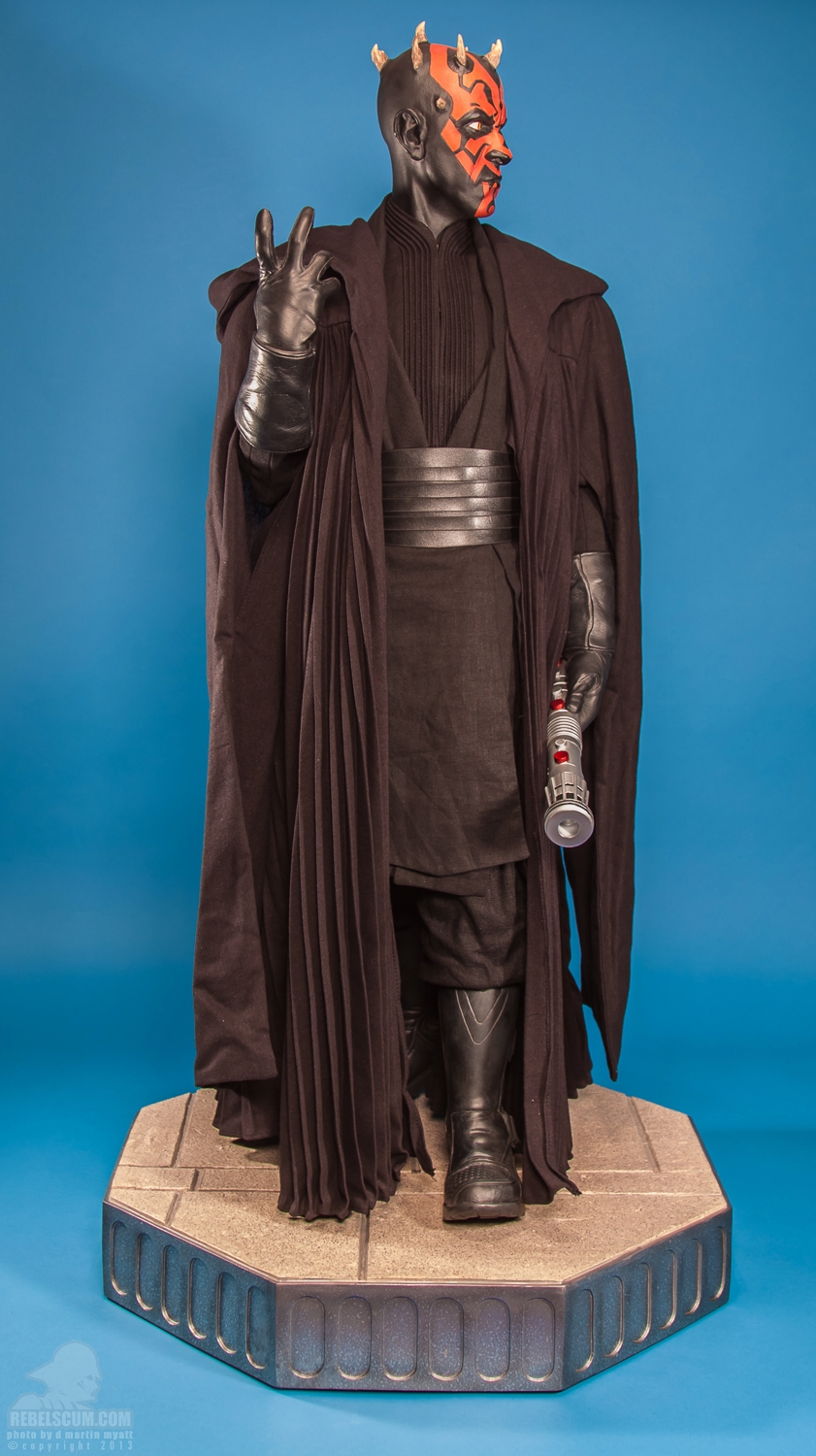 Darth_Maul_Legendary_Scale_Figure_Sideshow_Collectibles-09.jpg