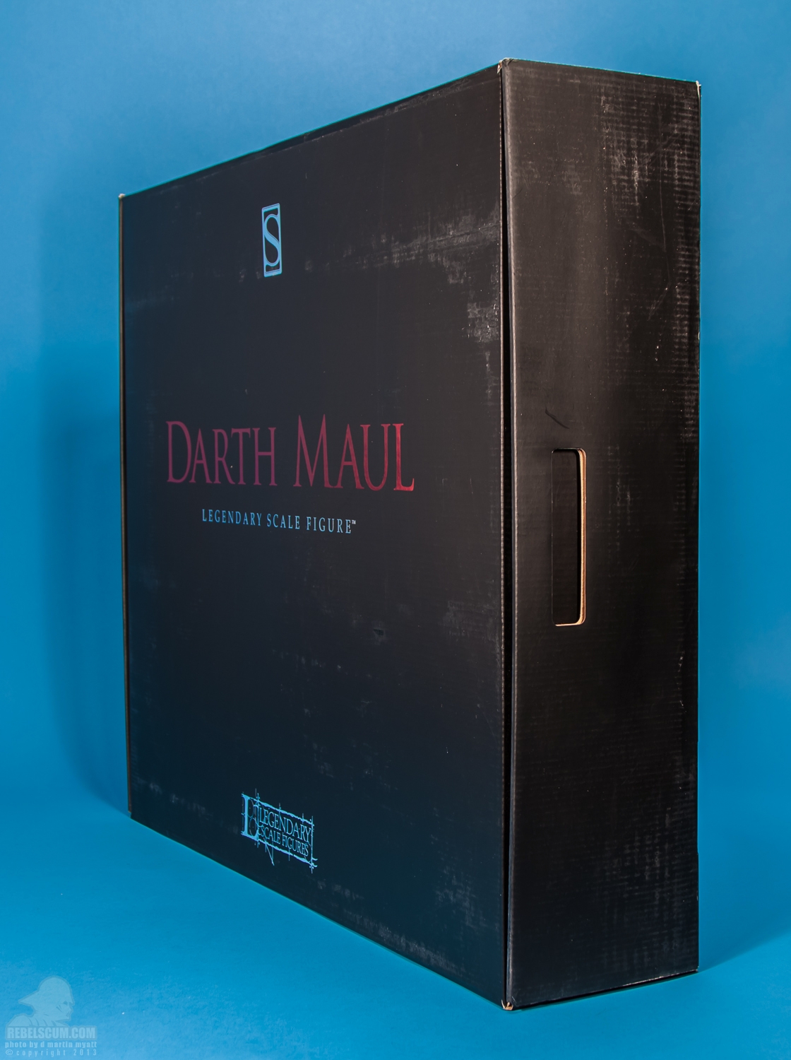 Darth_Maul_Legendary_Scale_Figure_Sideshow_Collectibles-35.jpg