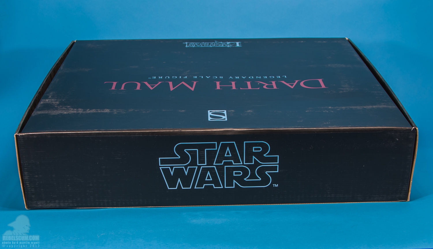 Darth_Maul_Legendary_Scale_Figure_Sideshow_Collectibles-37.jpg