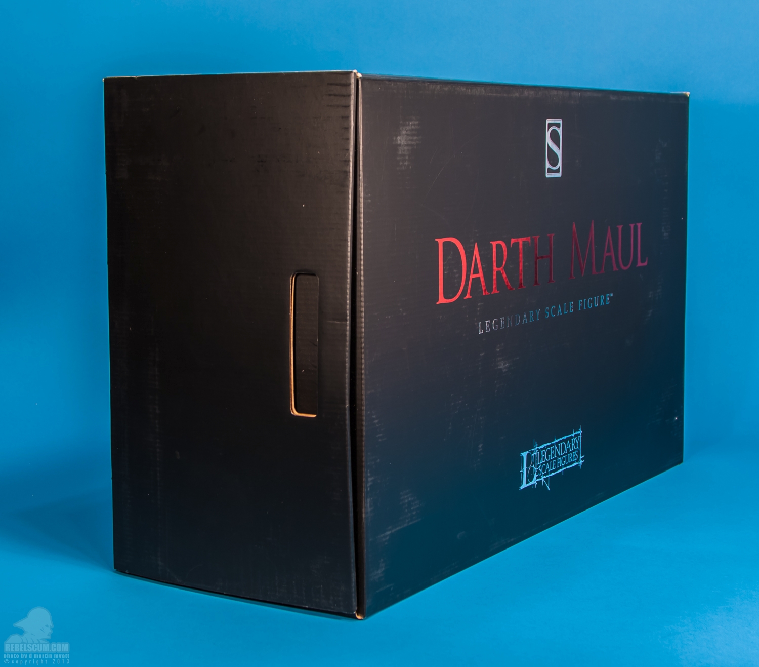 Darth_Maul_Legendary_Scale_Figure_Sideshow_Collectibles-41.jpg