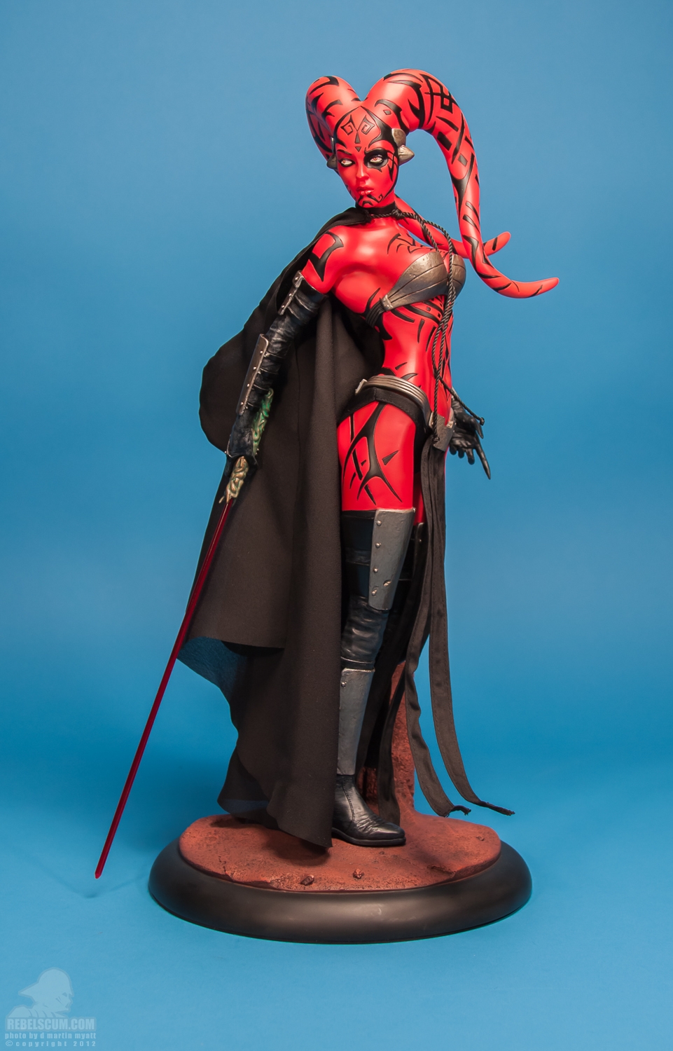 Darth_Talon_Premium_Format_Figure_Sideshow_Collectibles-05.jpg