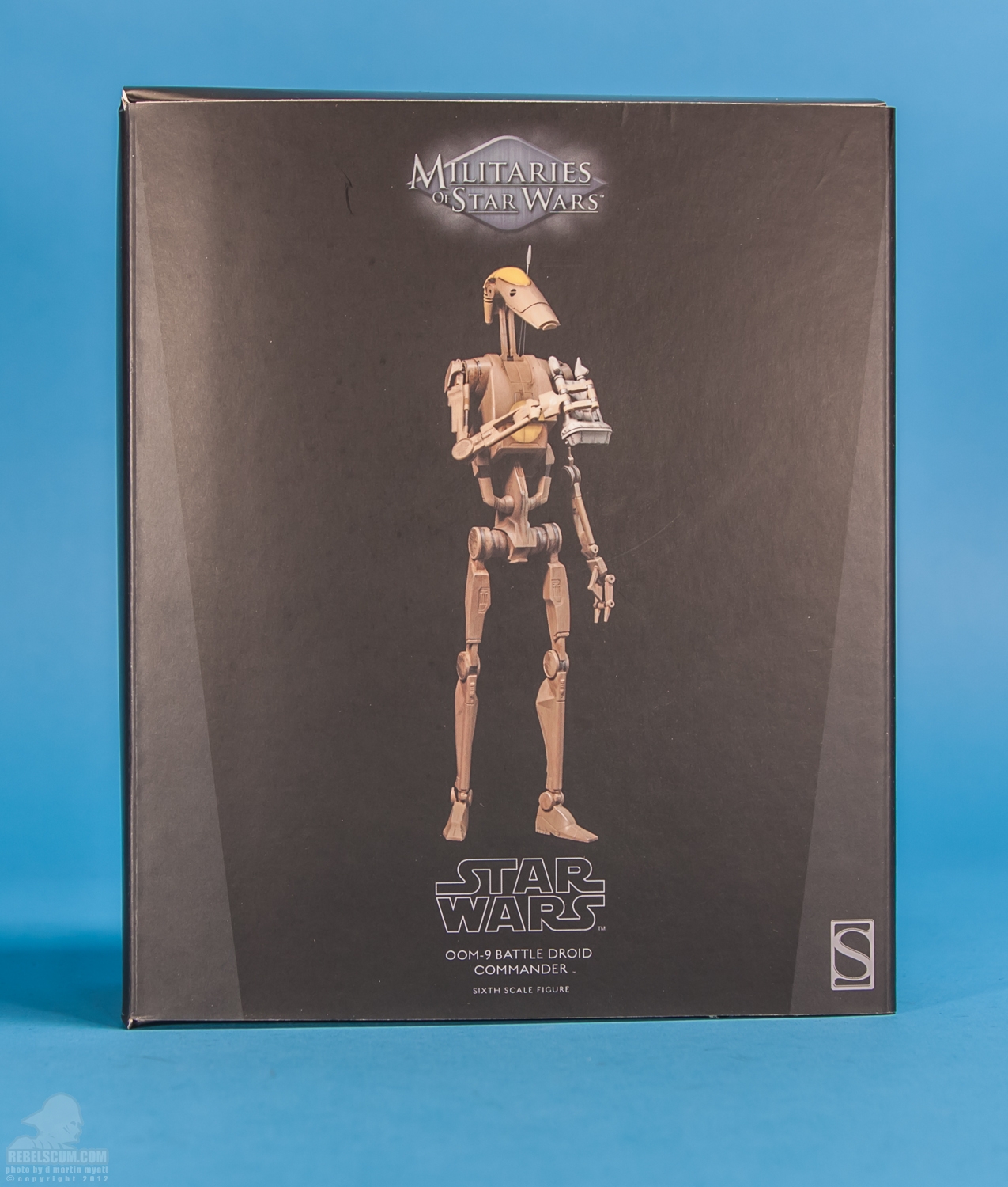 OOM-9_Battle_Droid_Commander_Sideshow_Collectibles-15.jpg
