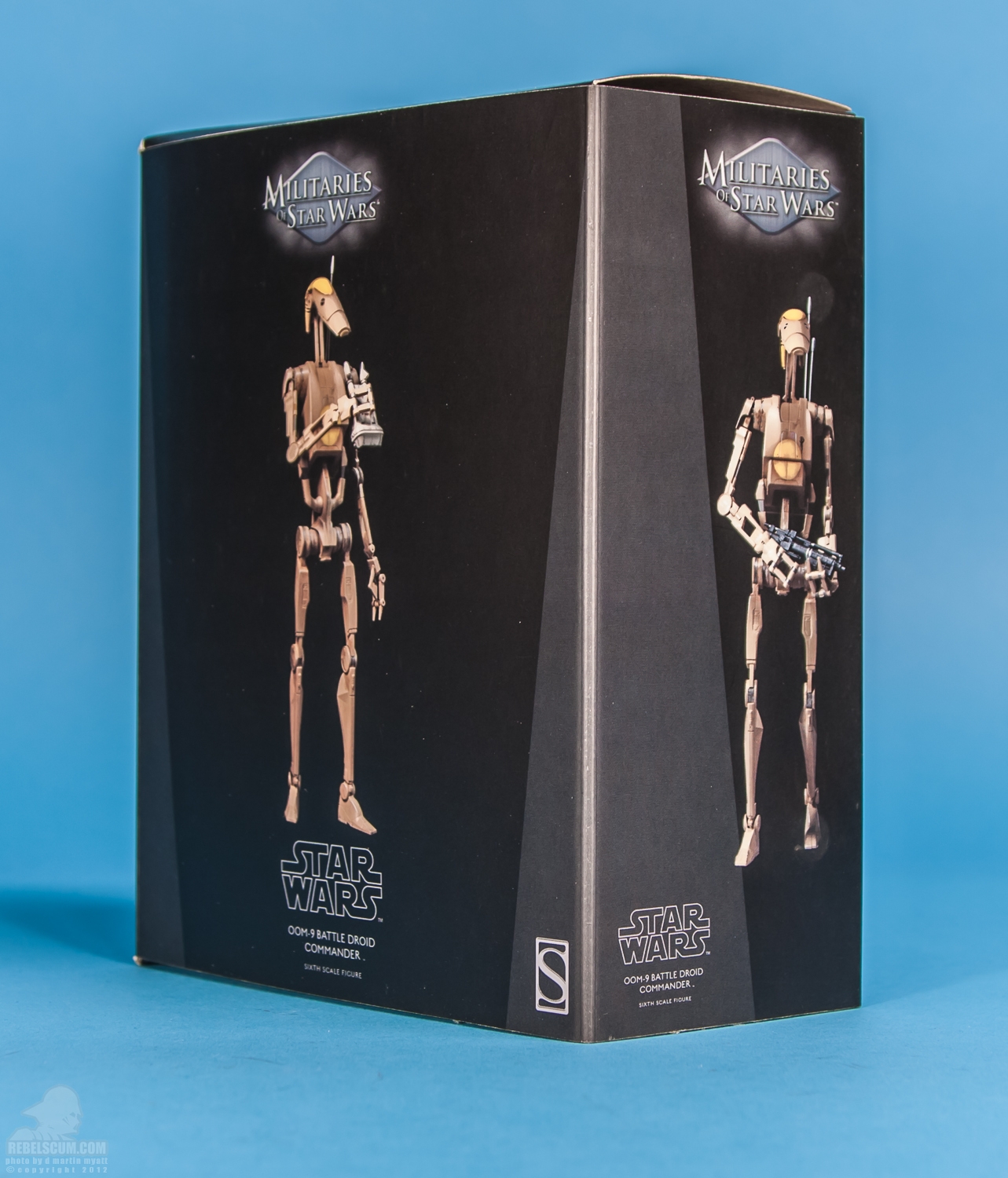 OOM-9_Battle_Droid_Commander_Sideshow_Collectibles-17.jpg