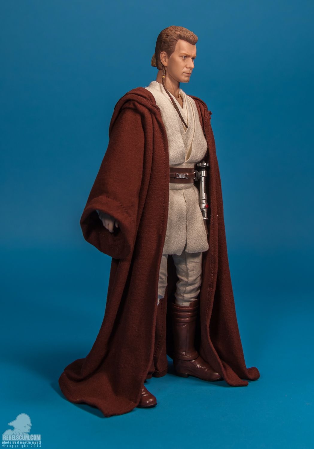 Padawan_Obi-Wan_Kenobi_Sideshow_Collectibles-02.jpg