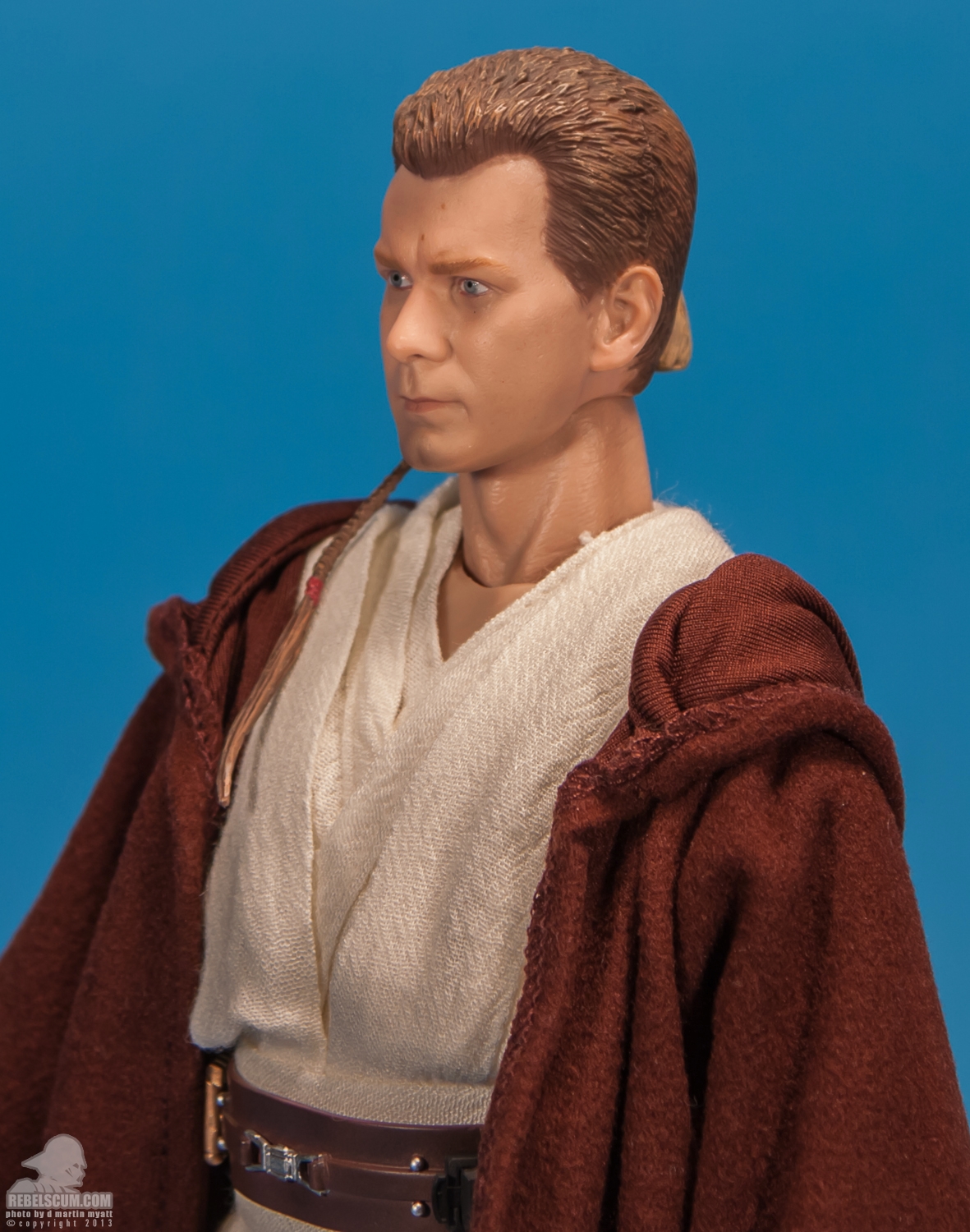 Padawan_Obi-Wan_Kenobi_Sideshow_Collectibles-11.jpg