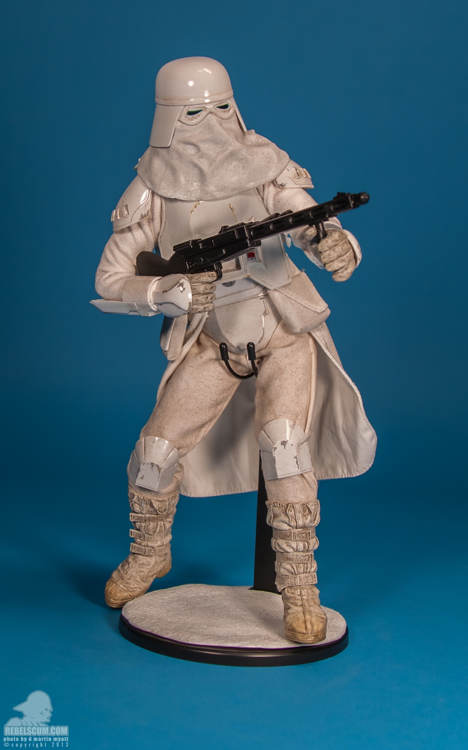 Snowtrooper_Militaries_Of_Star_Wars_Sideshow_Collectibles-14.jpg