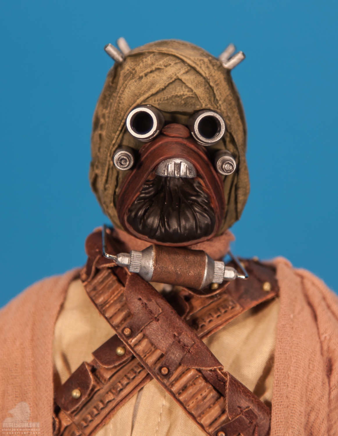 Tusken_Raider_Sand_People_Sideshow_Collectibles-05.jpg