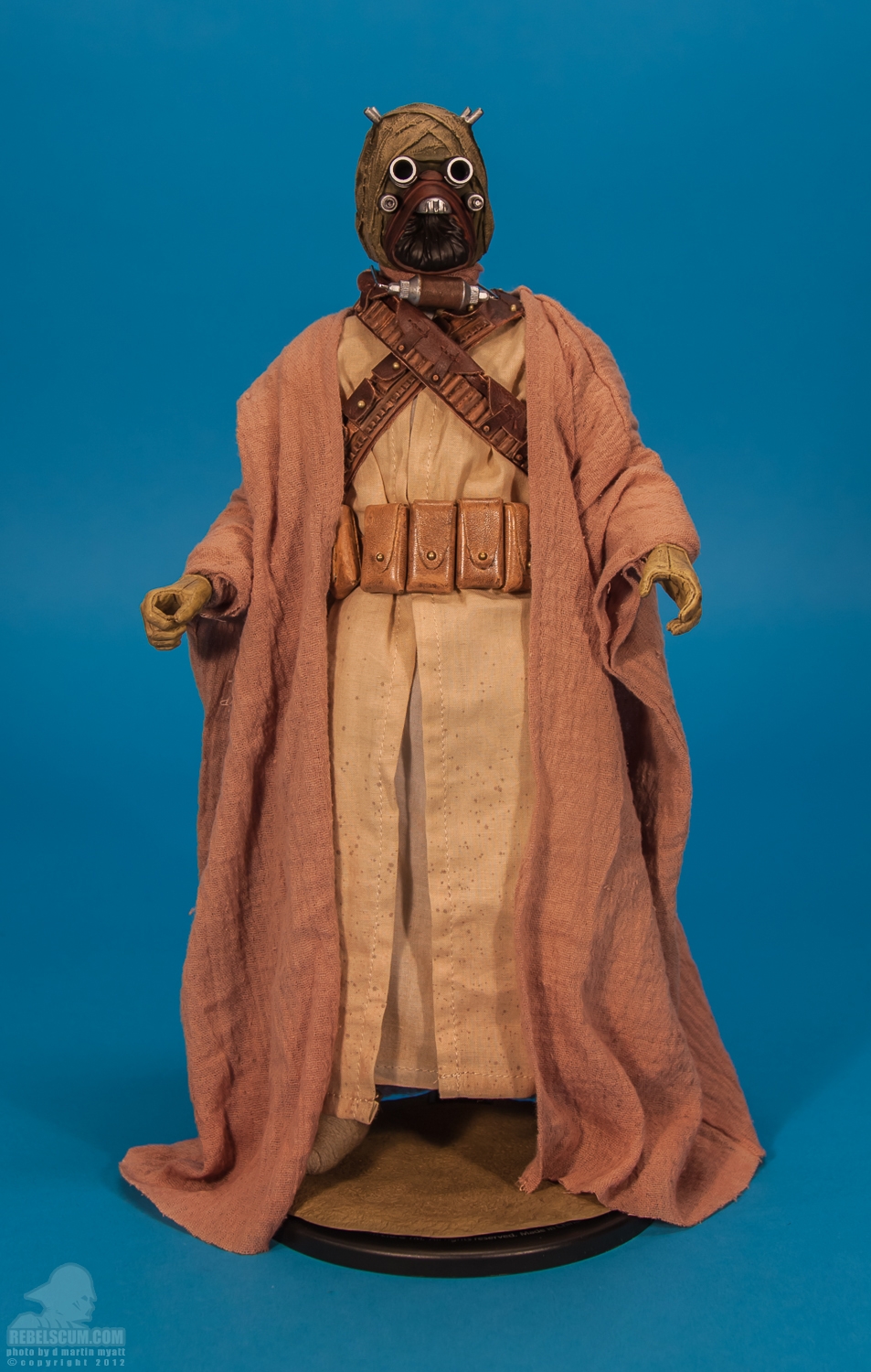 Tusken_Raider_Sand_People_Sideshow_Collectibles-12.jpg