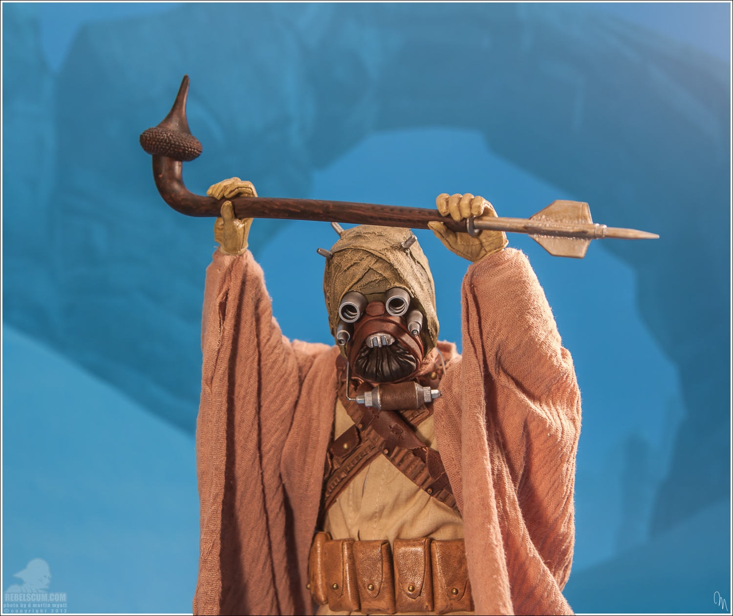 Tusken_Raider_Sand_People_Sideshow_Collectibles-26.jpg