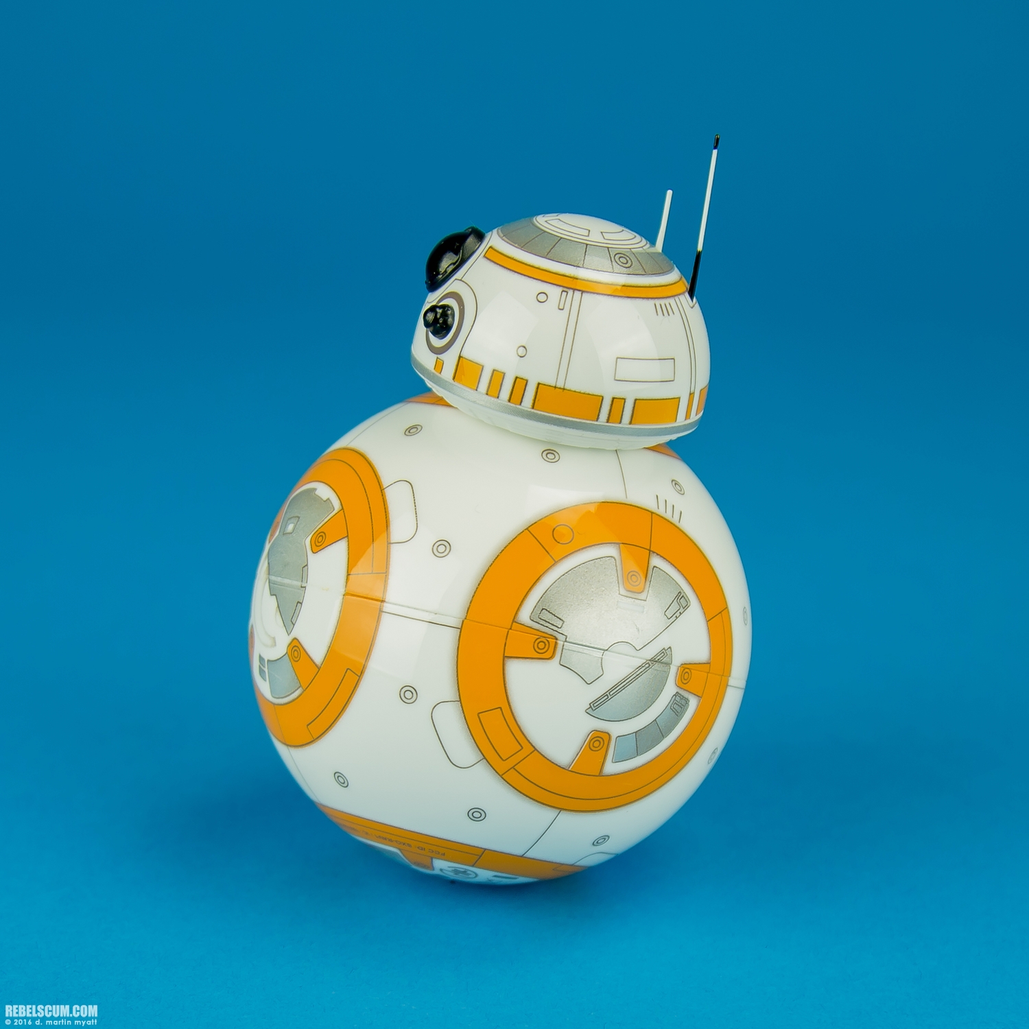 BB-8-App-Enabled-Droid-Sphero-003.jpg