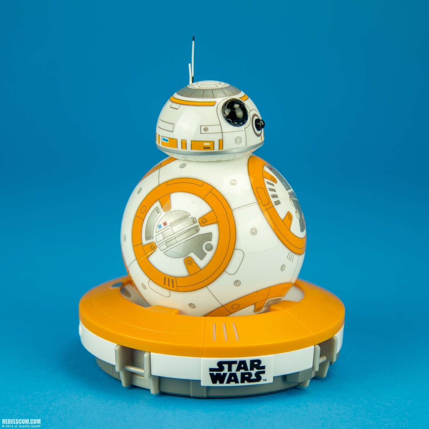 BB-8-App-Enabled-Droid-Sphero-005.jpg