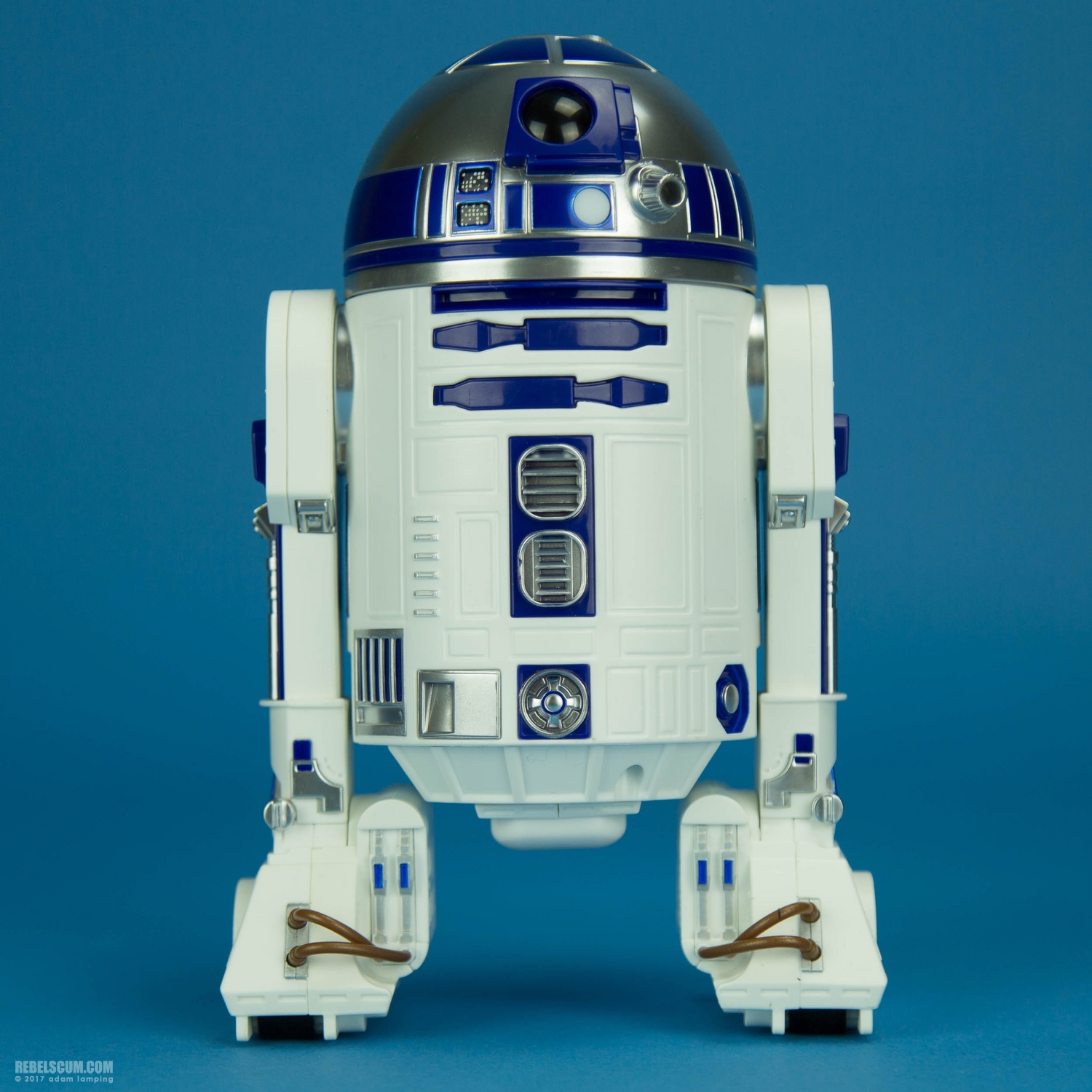 r2-d2-app-enabled-droid-sphero-001.jpg