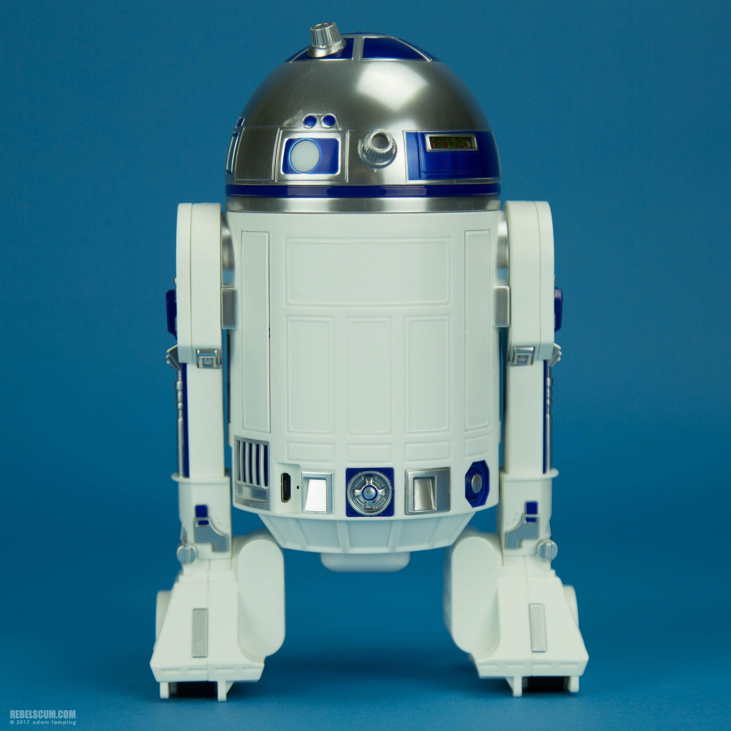 r2-d2-app-enabled-droid-sphero-004.jpg