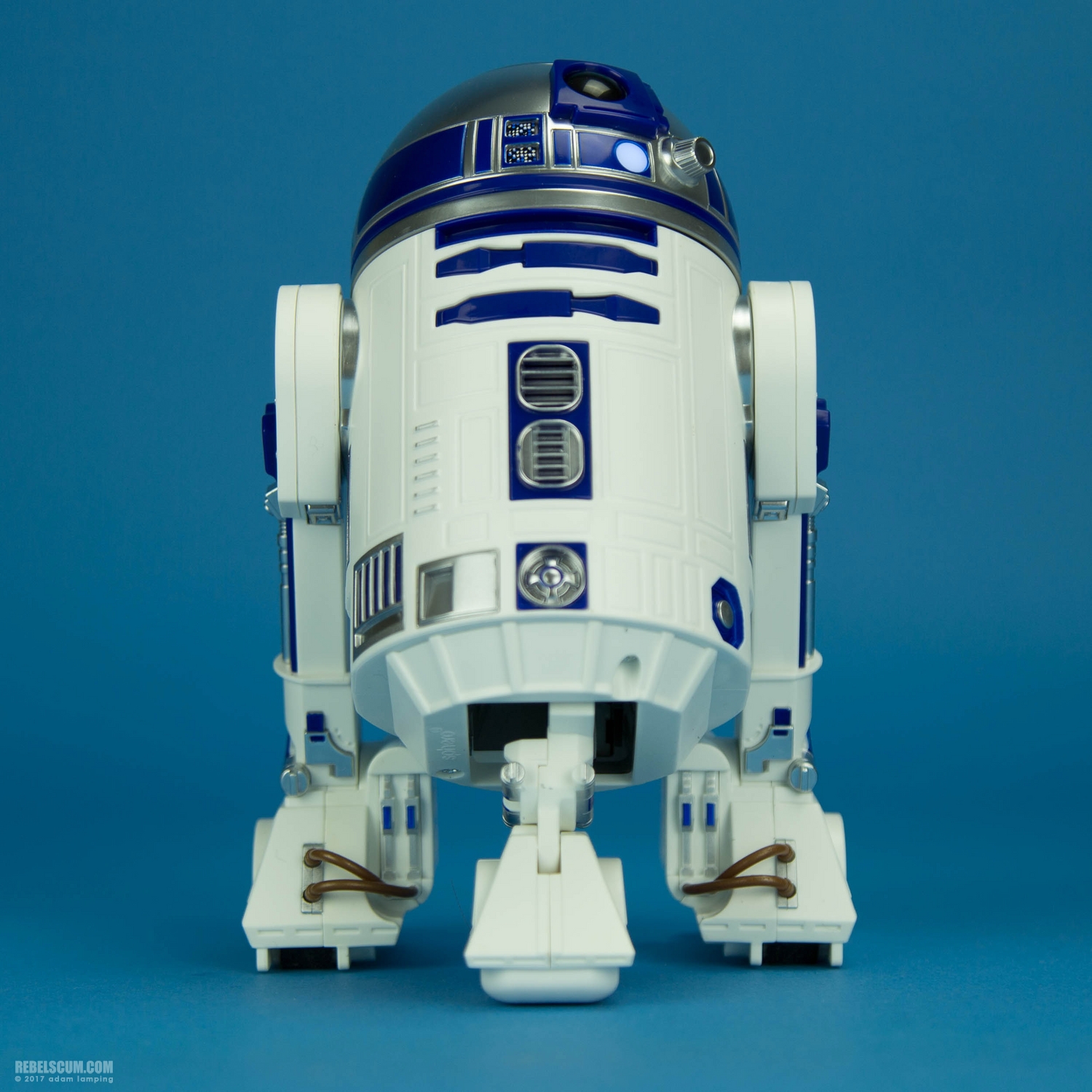 r2-d2-app-enabled-droid-sphero-005.jpg