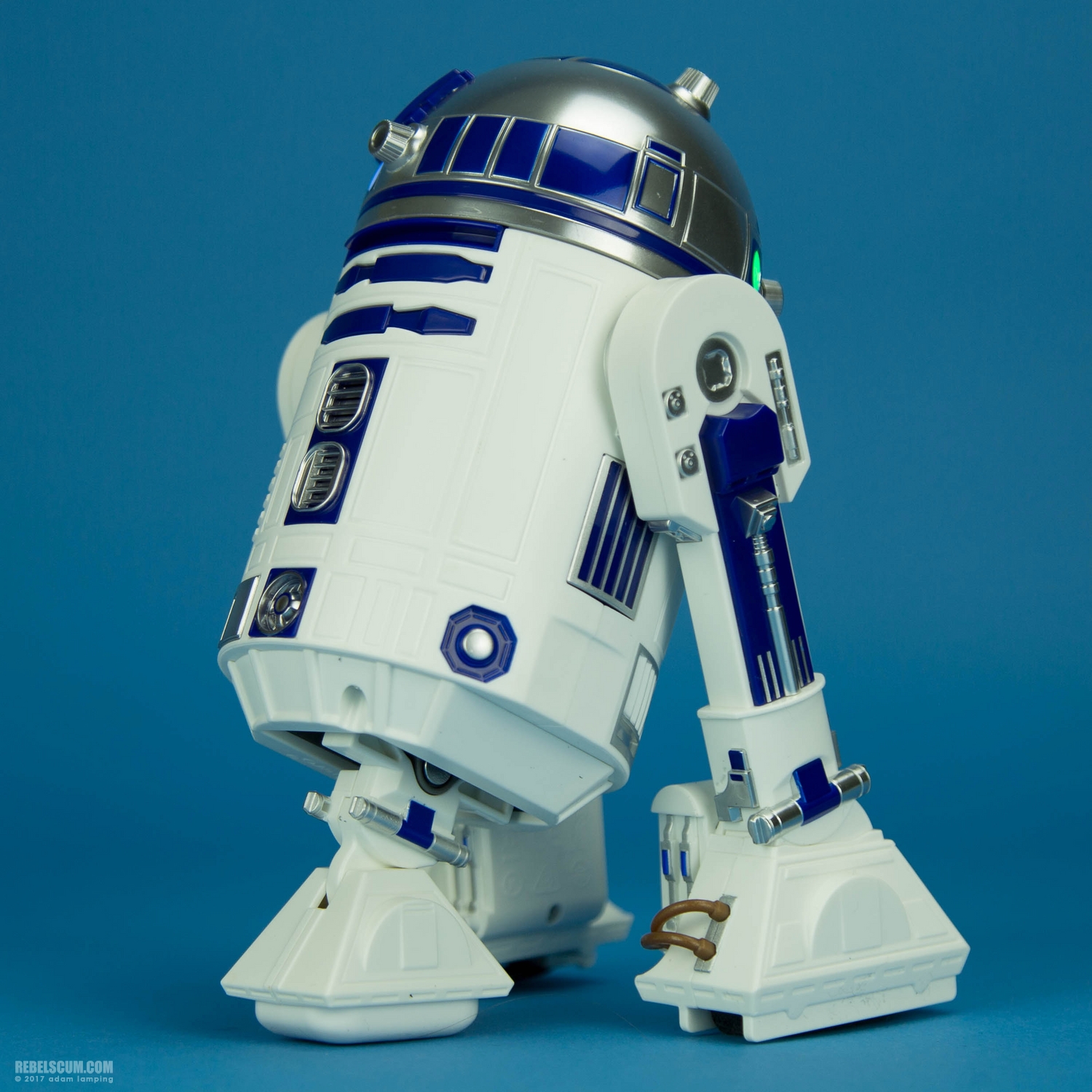 r2-d2-app-enabled-droid-sphero-007.jpg