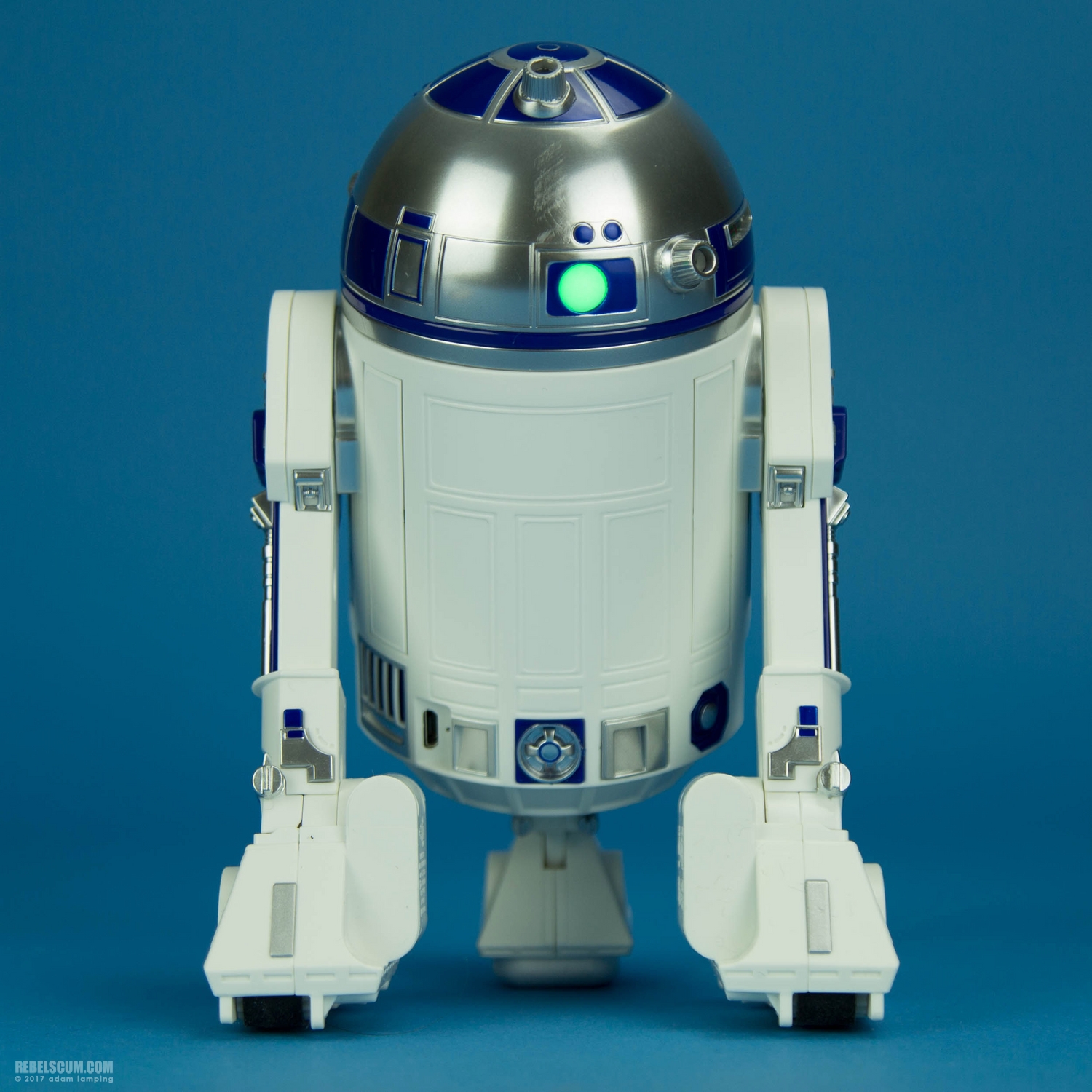 r2-d2-app-enabled-droid-sphero-008.jpg