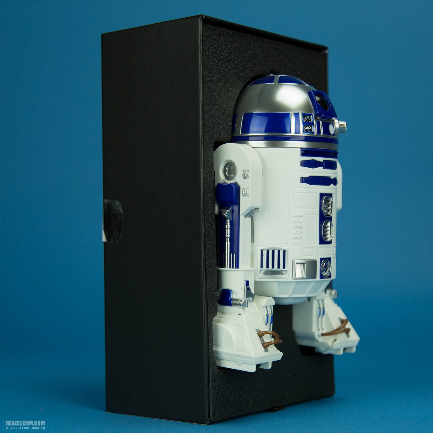 r2-d2-app-enabled-droid-sphero-021.jpg