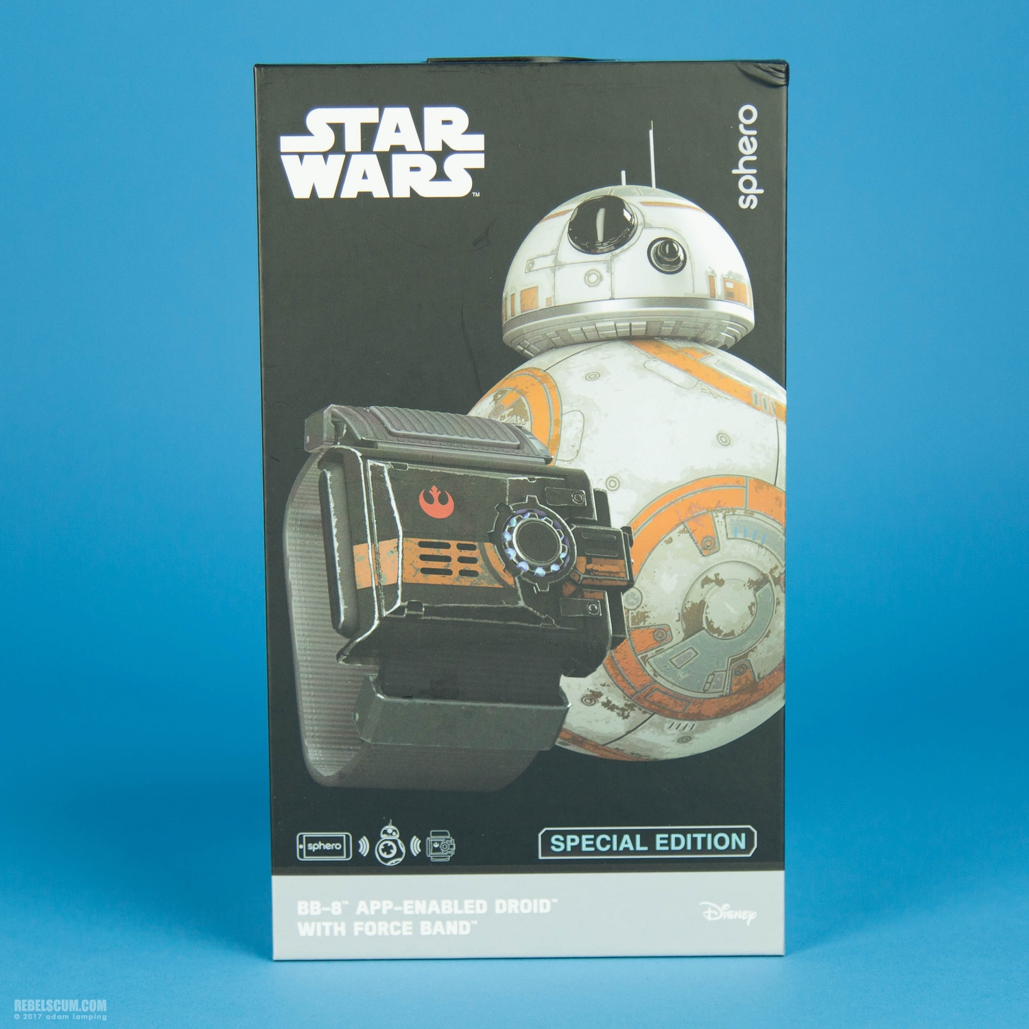 sphero-battle-worn-bb-8-with-force-band-018.jpg